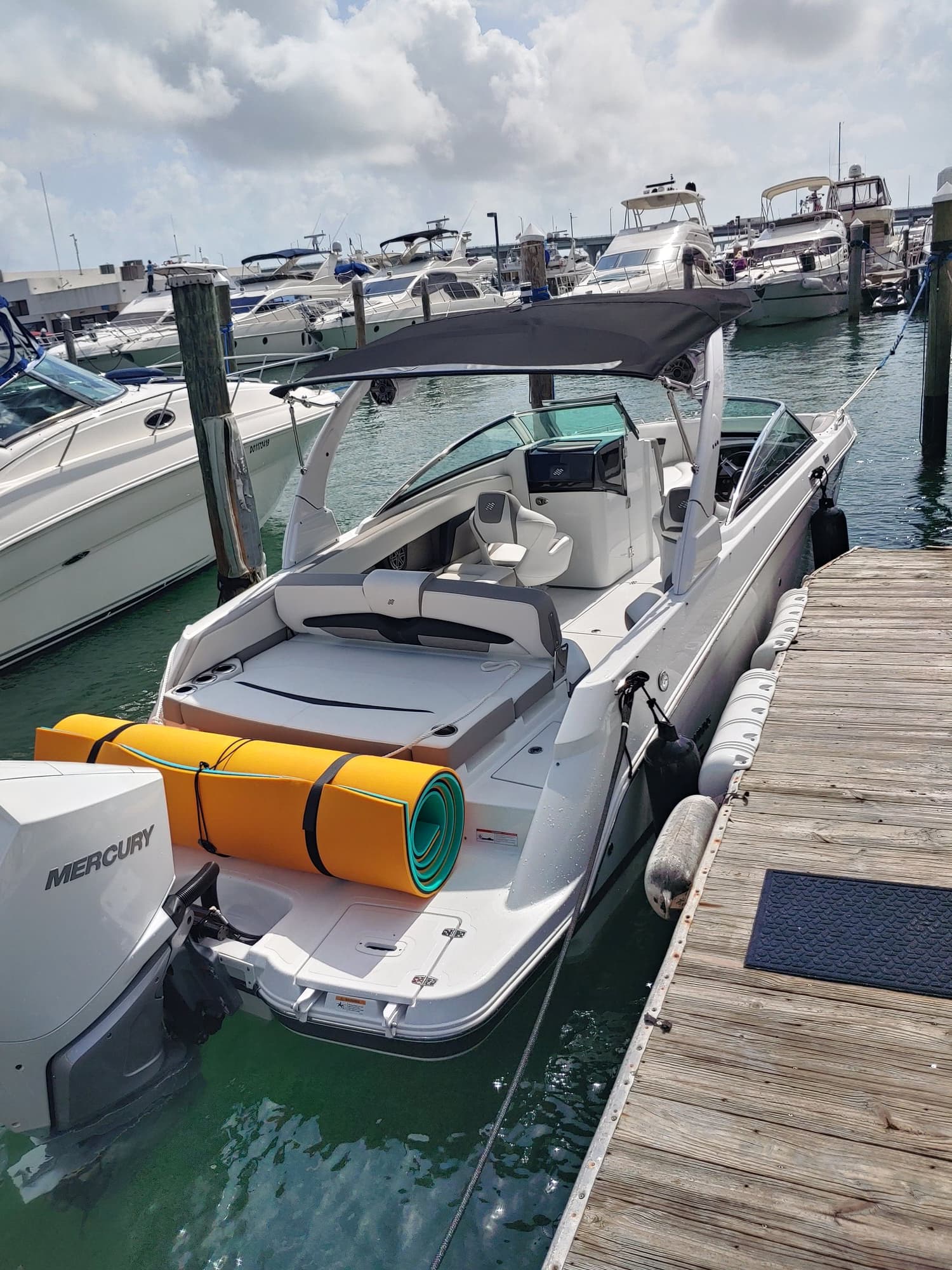 27FT FOUR WINNS - View 8