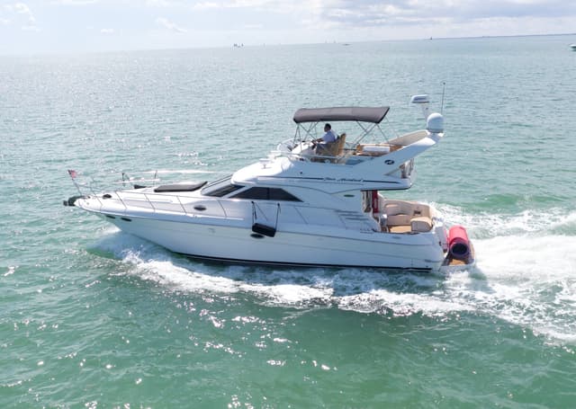 Sea Ray Flybridge 47FT rental in Miami