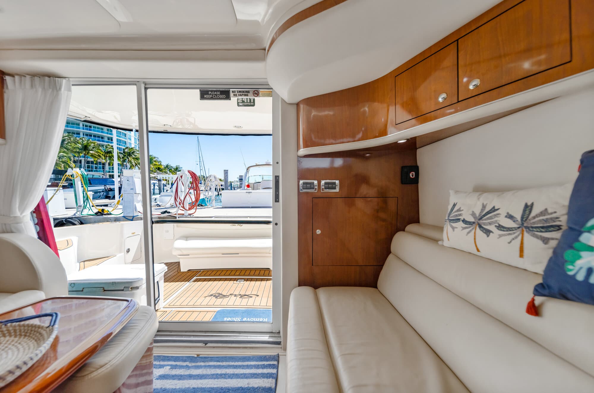 47FT SEA RAY FLY - View 6