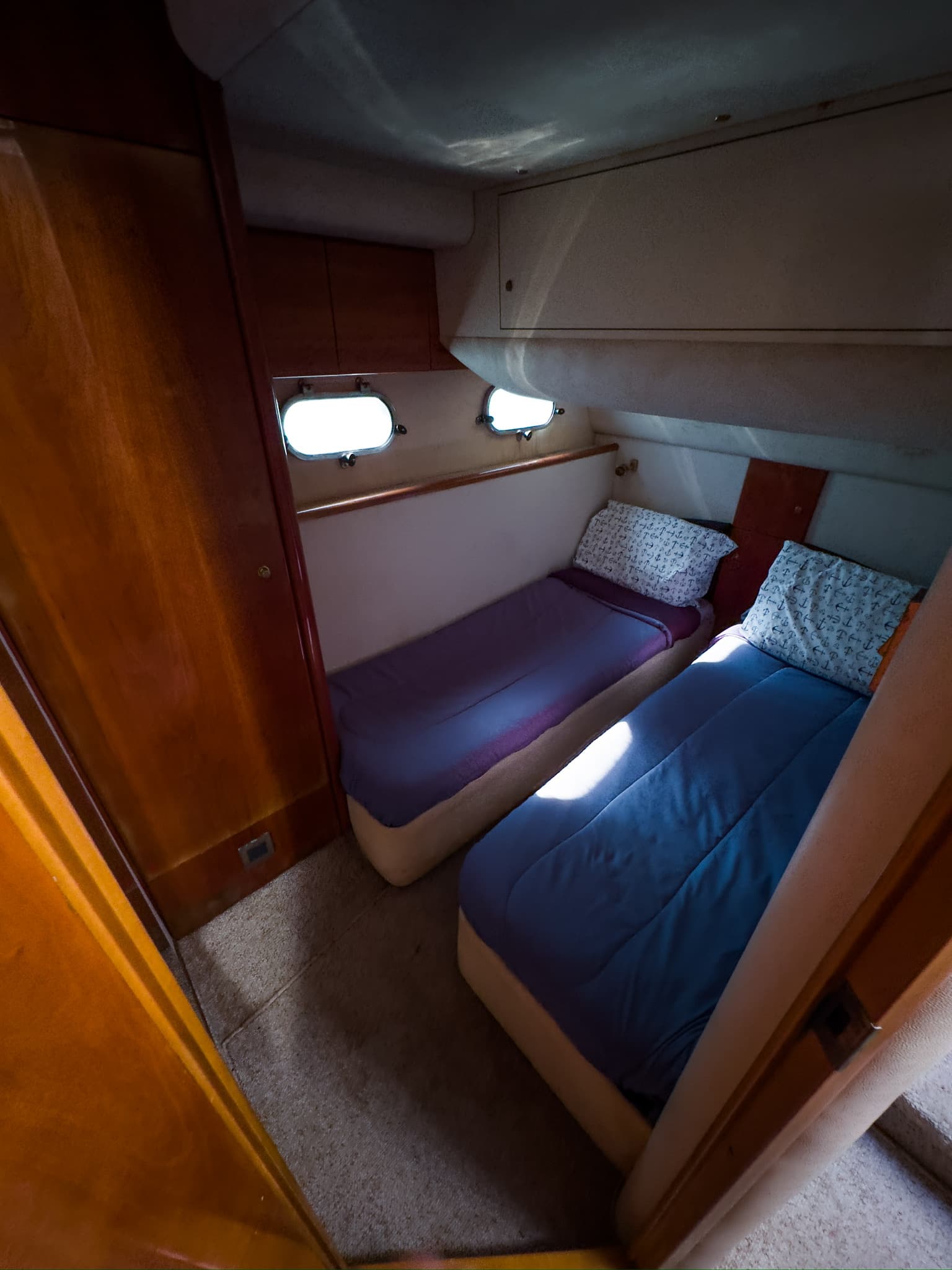 48FT PRINCESS FLYBRIDGE - View 11