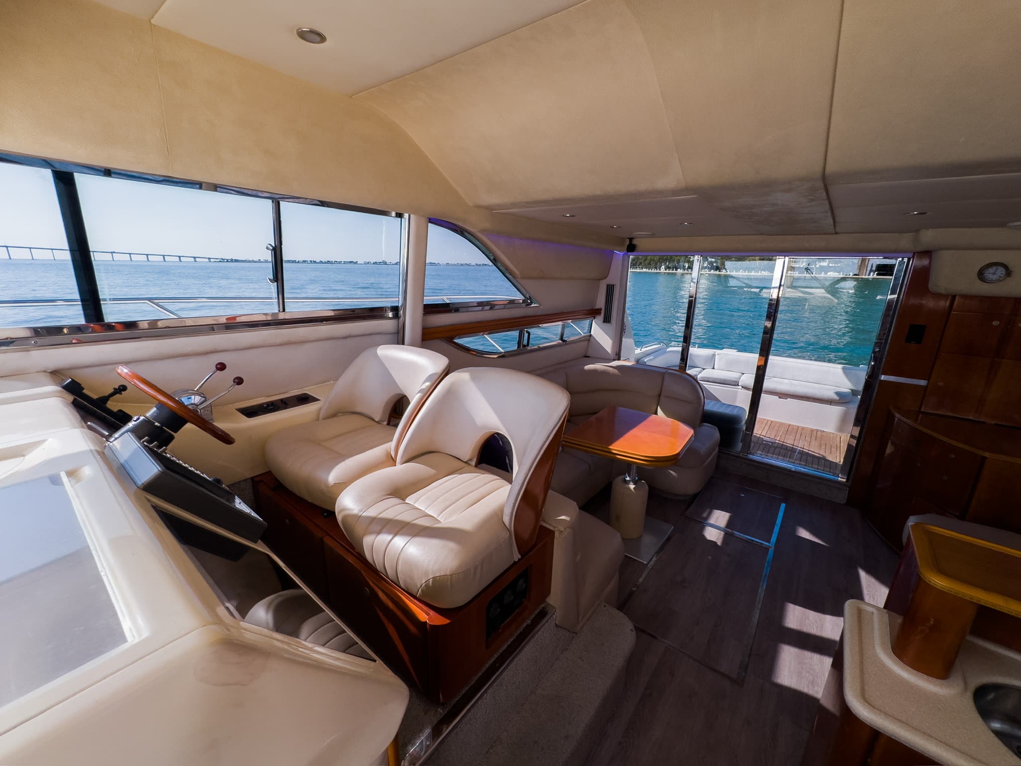 48FT PRINCESS FLYBRIDGE - View 14