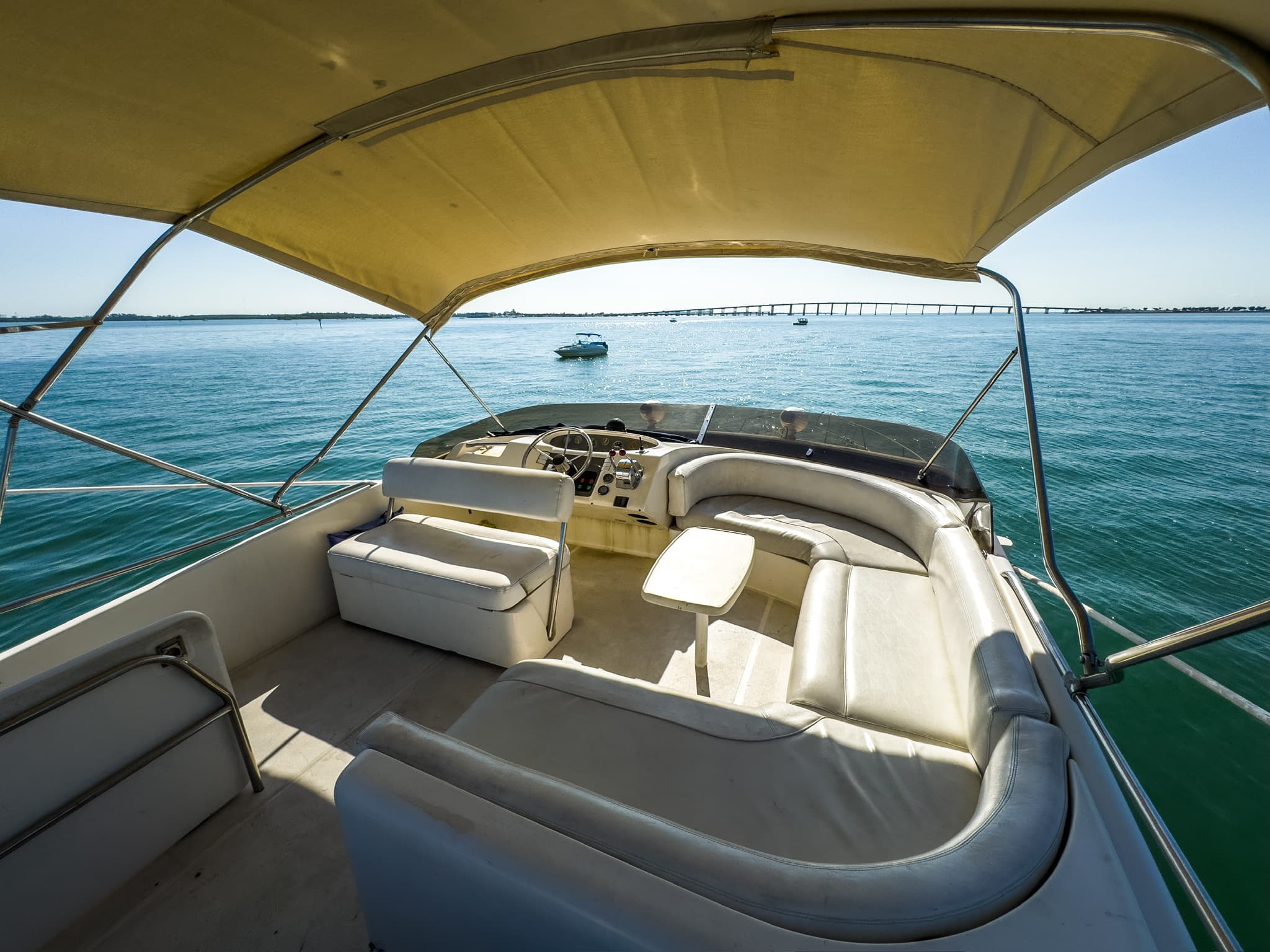 48FT PRINCESS FLYBRIDGE - View 17