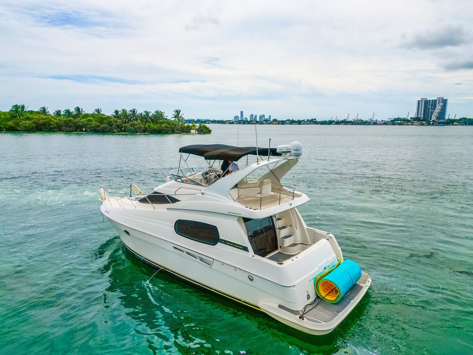 48FT SILVERTON WHITE - View 15