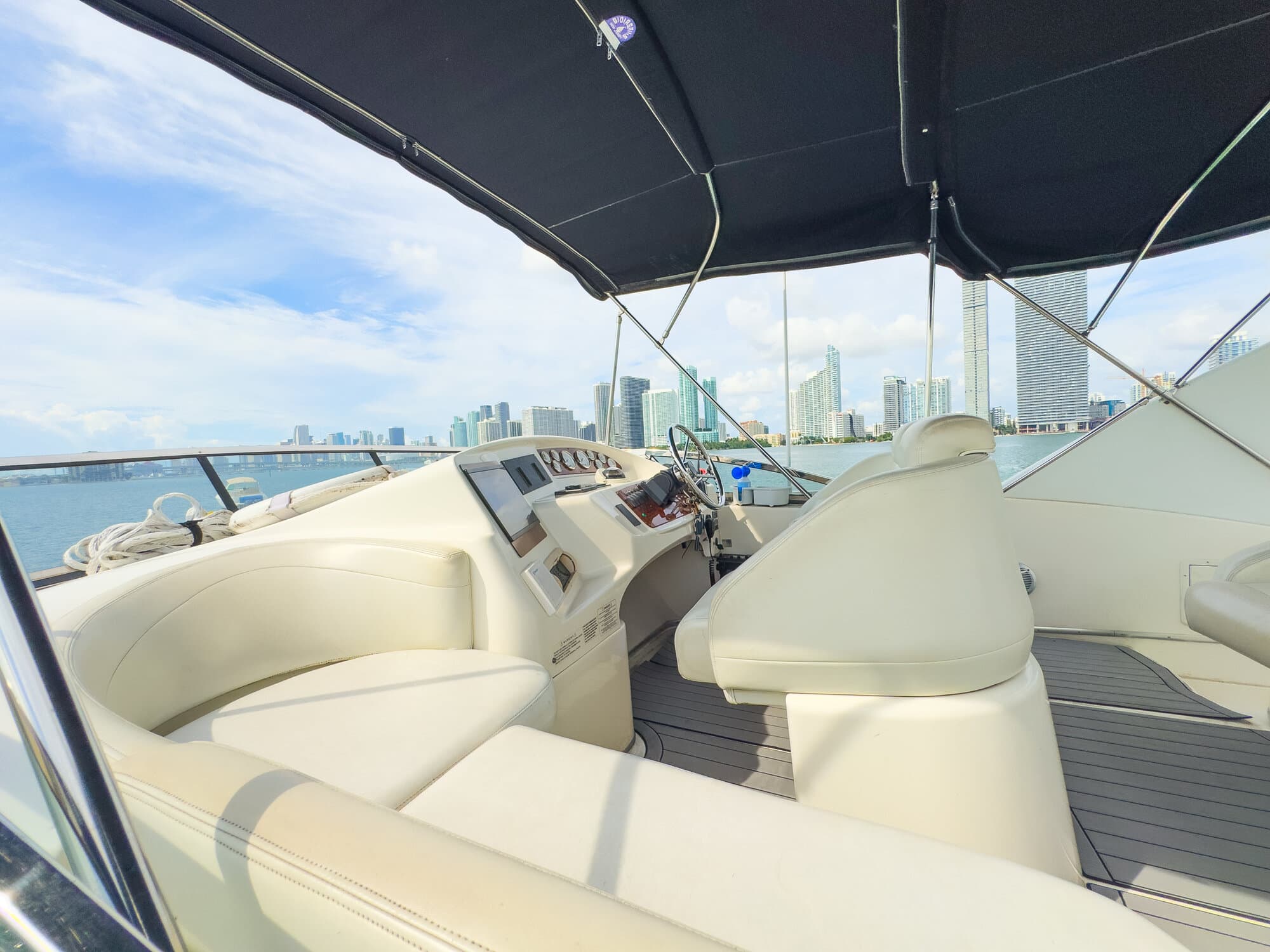 48FT SILVERTON WHITE - View 23