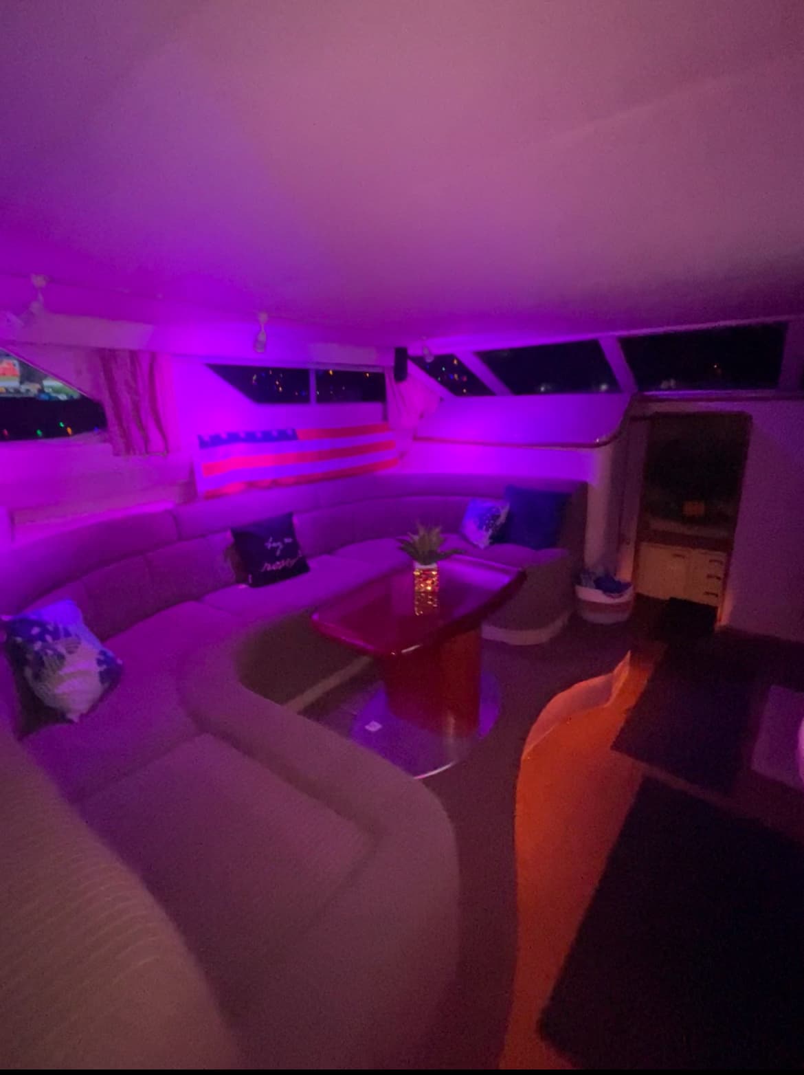 48ft Sea Ray Flybridge - View 14