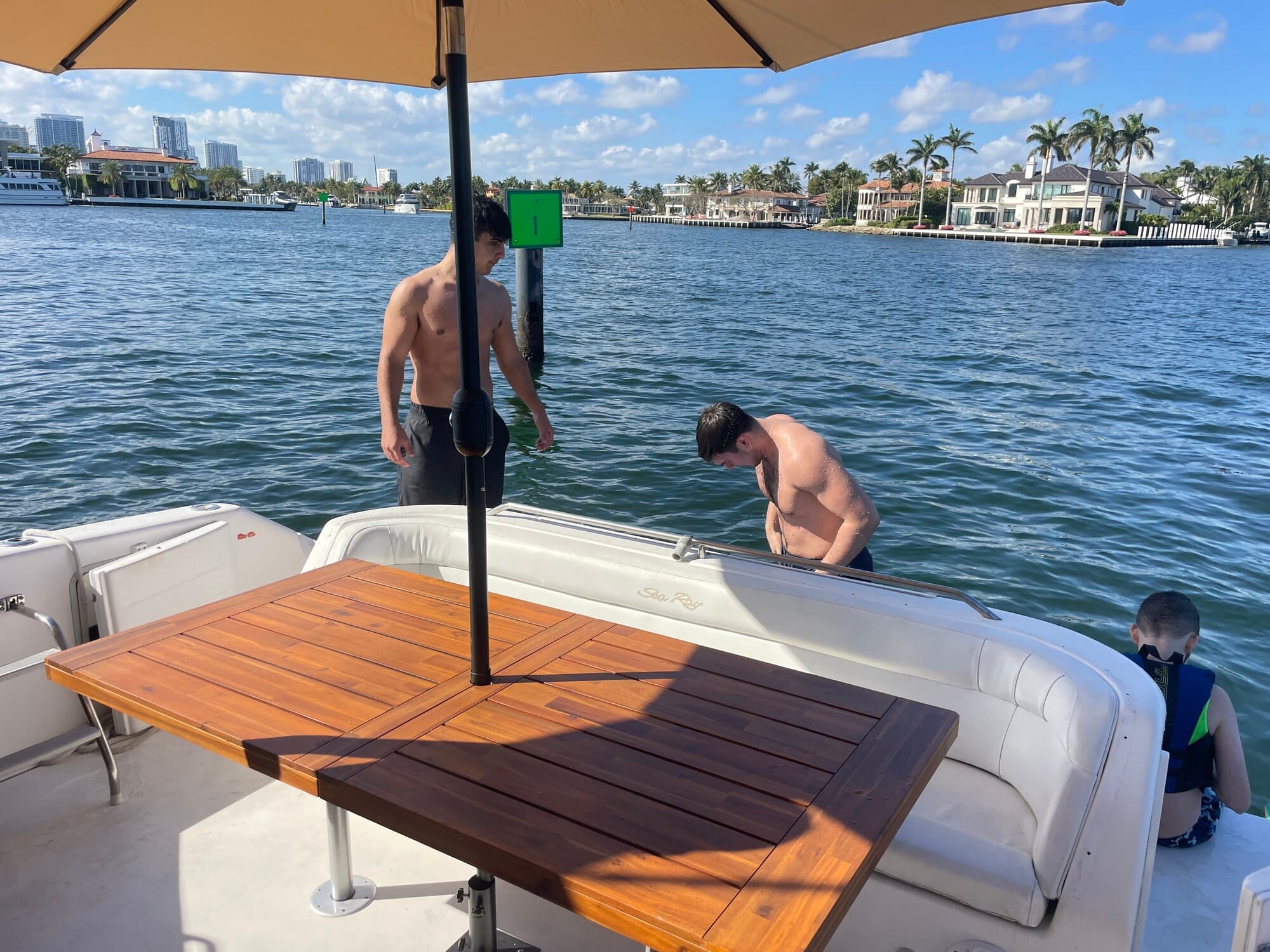 48ft Sea Ray Flybridge - View 26