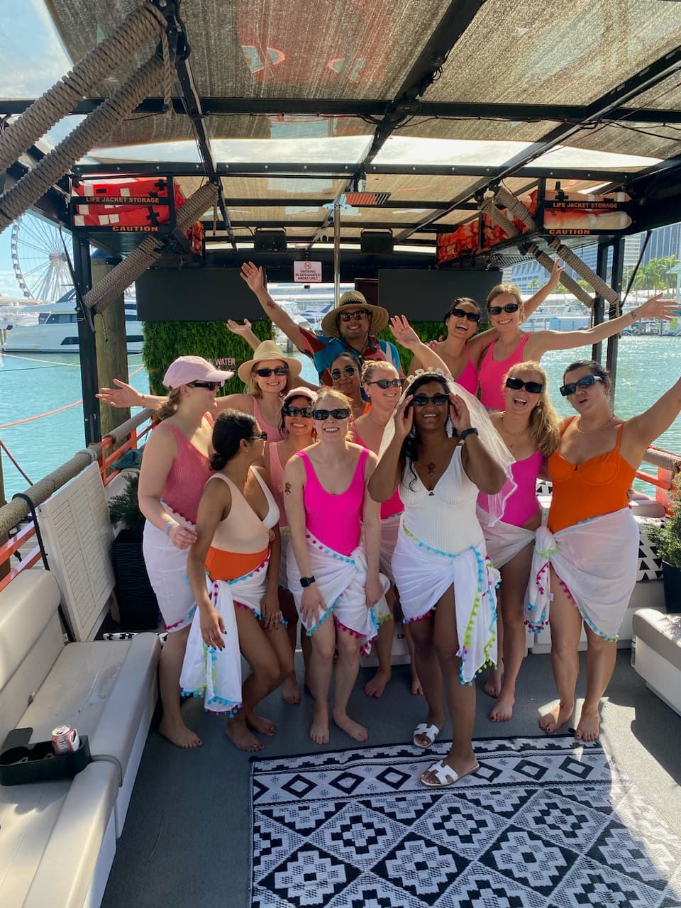 50FT PONTOON (CHAMPAGNE) - View 15