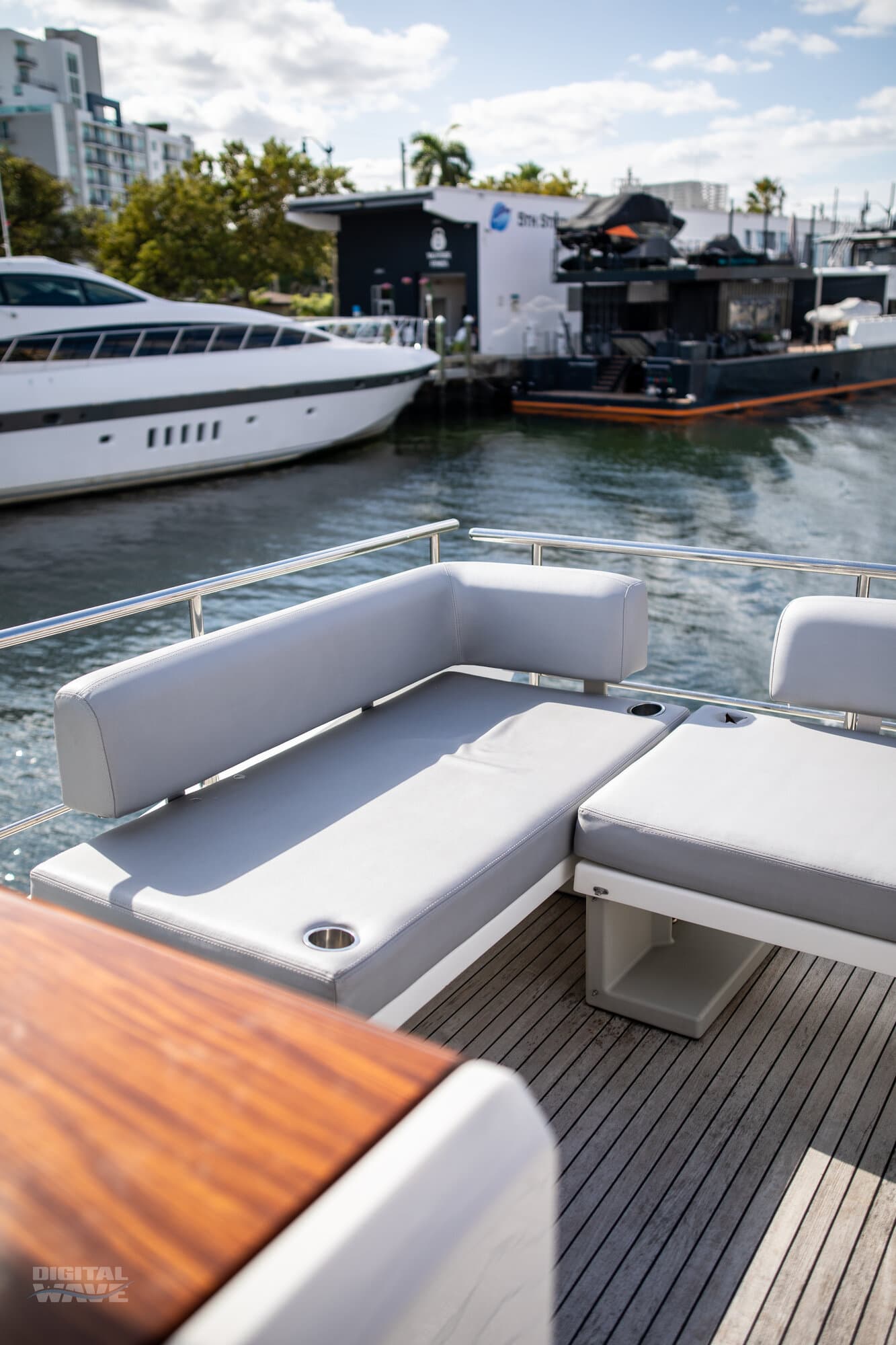 52ft Azimut - View 2