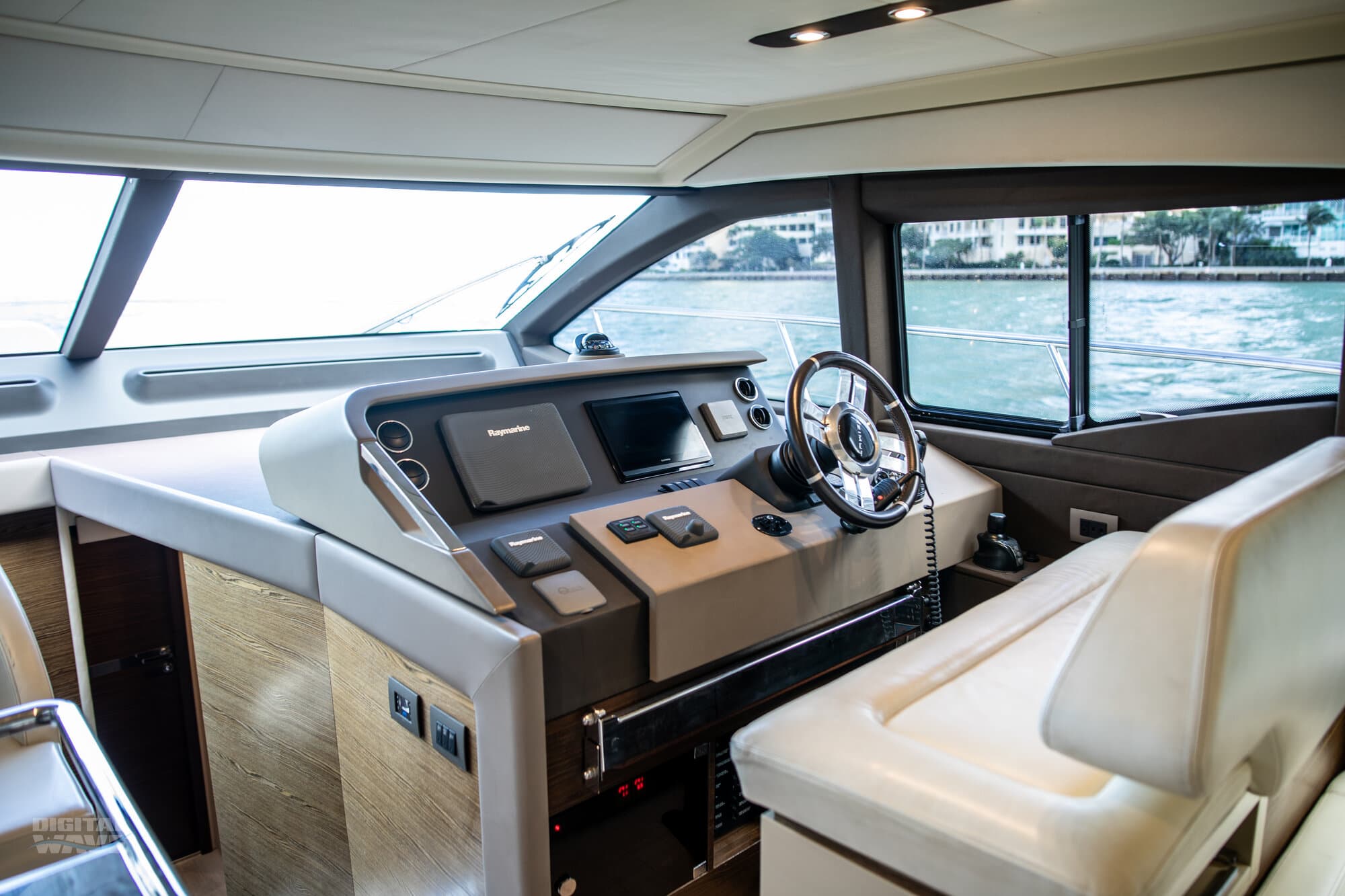 52ft Azimut - View 5