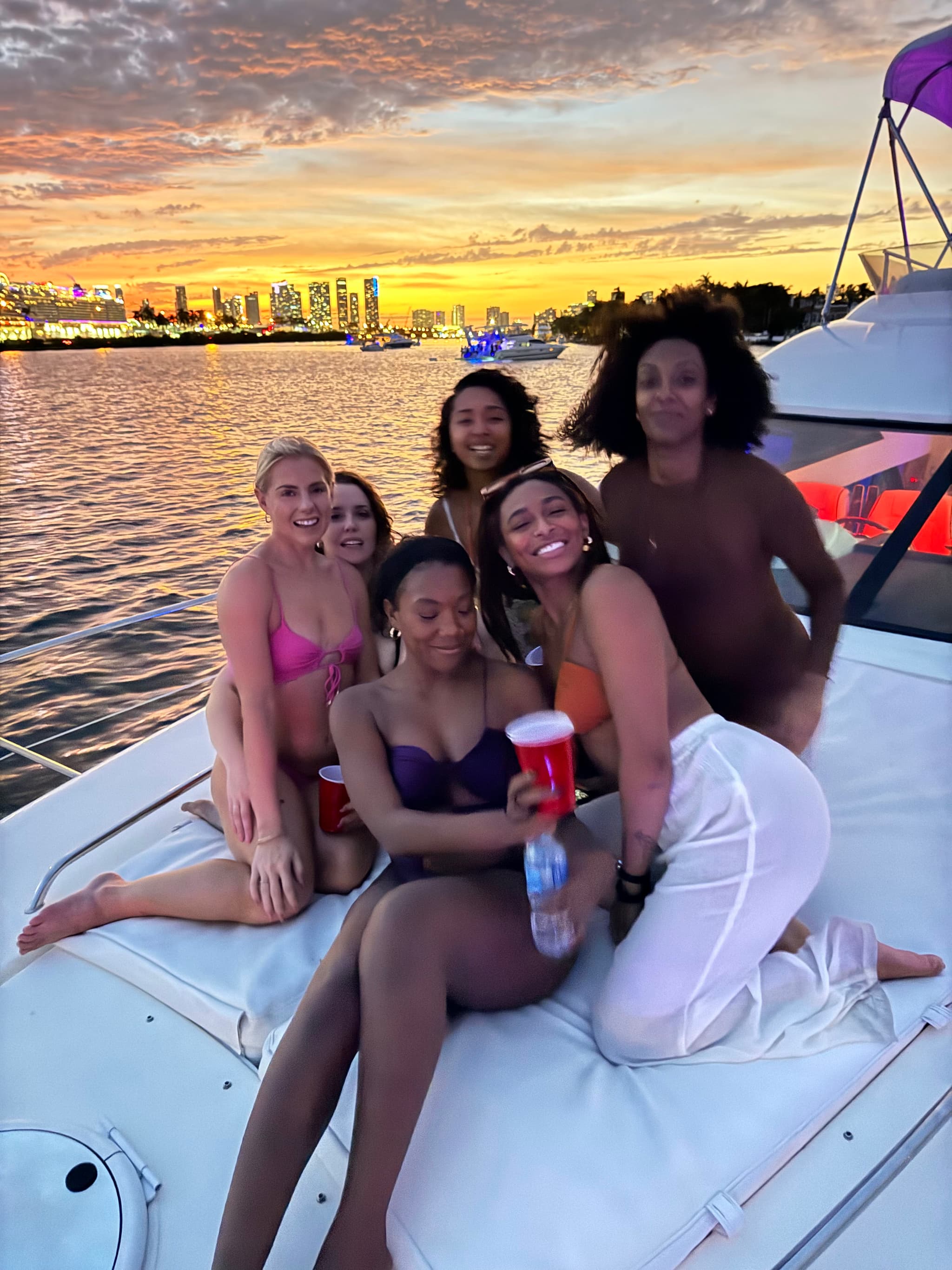 57FT FAIRLINE FLYBRIDGE - View 7