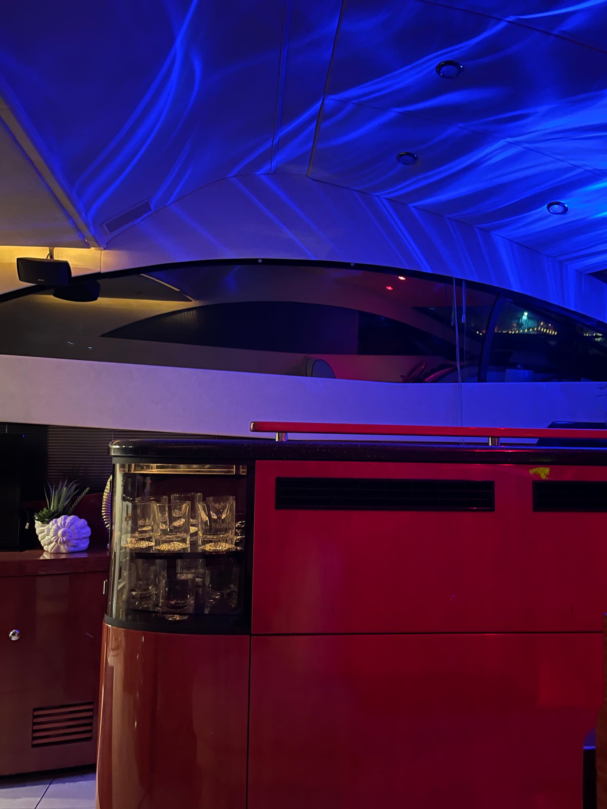 57FT FAIRLINE FLYBRIDGE - View 14