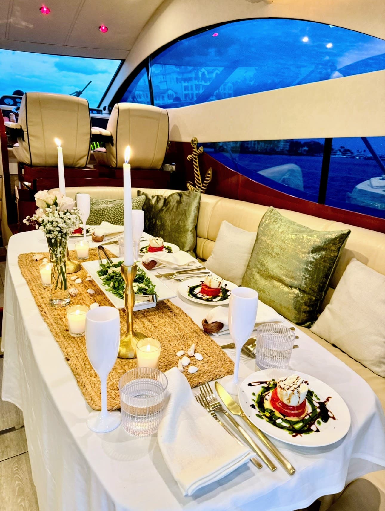 57FT FAIRLINE FLYBRIDGE - View 20