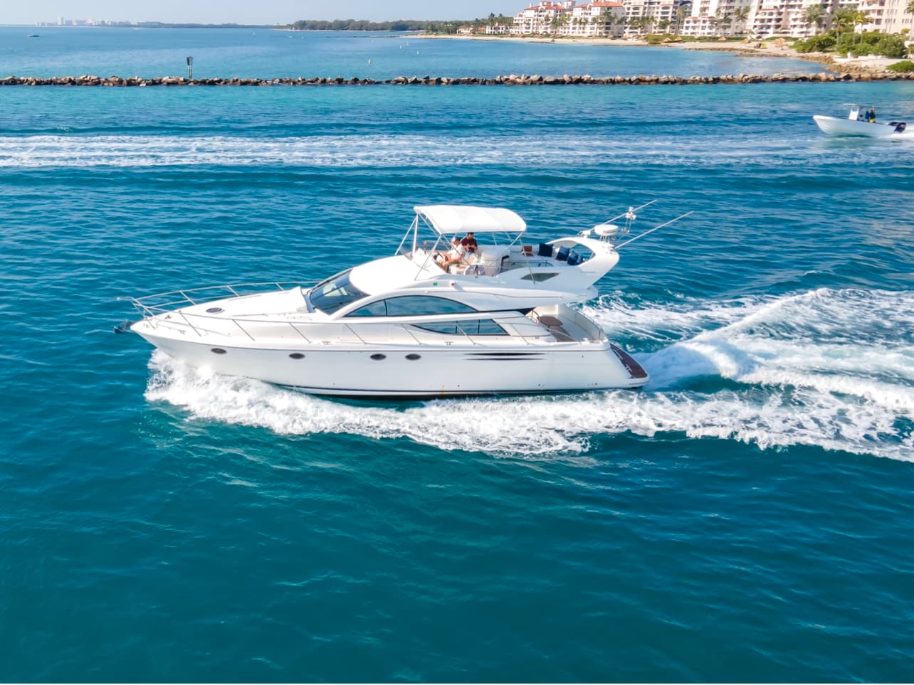 57FT FAIRLINE FLYBRIDGE - View 22