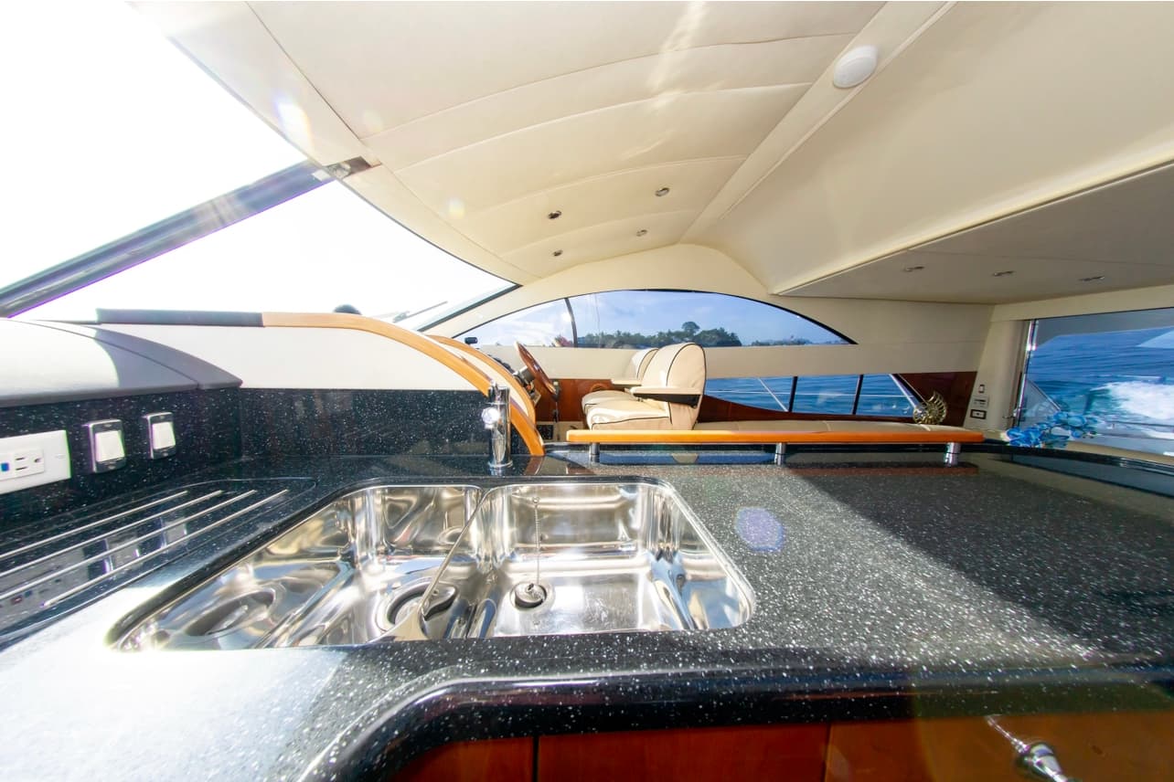 57FT FAIRLINE FLYBRIDGE - View 45