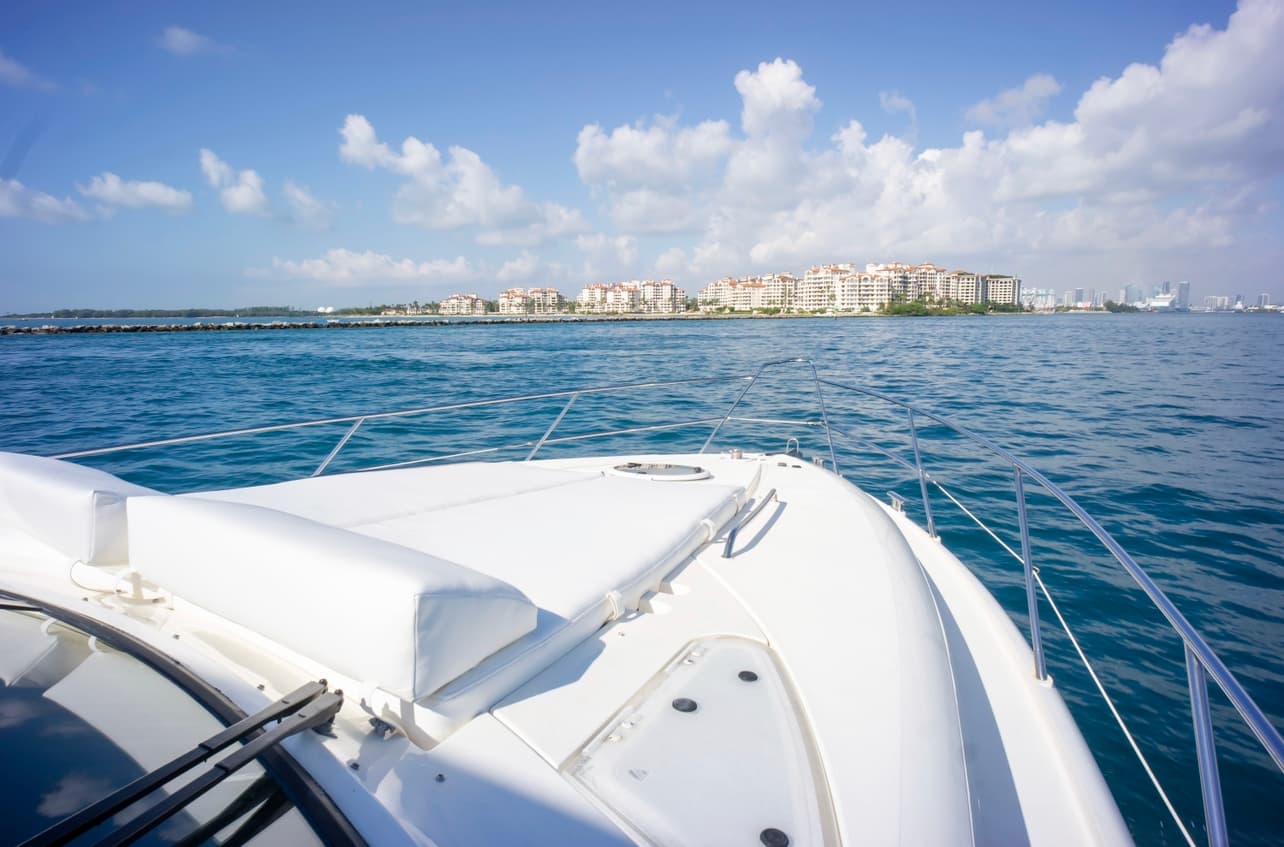 57FT FAIRLINE FLYBRIDGE - View 53