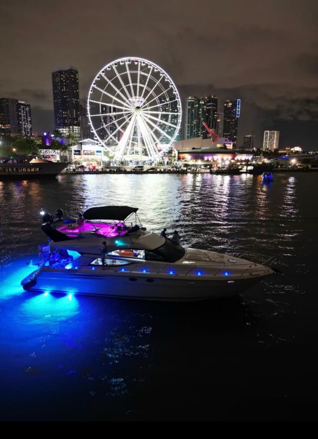 Fairline 57FT rental in Miami