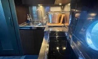 62ft Azimut - View 3