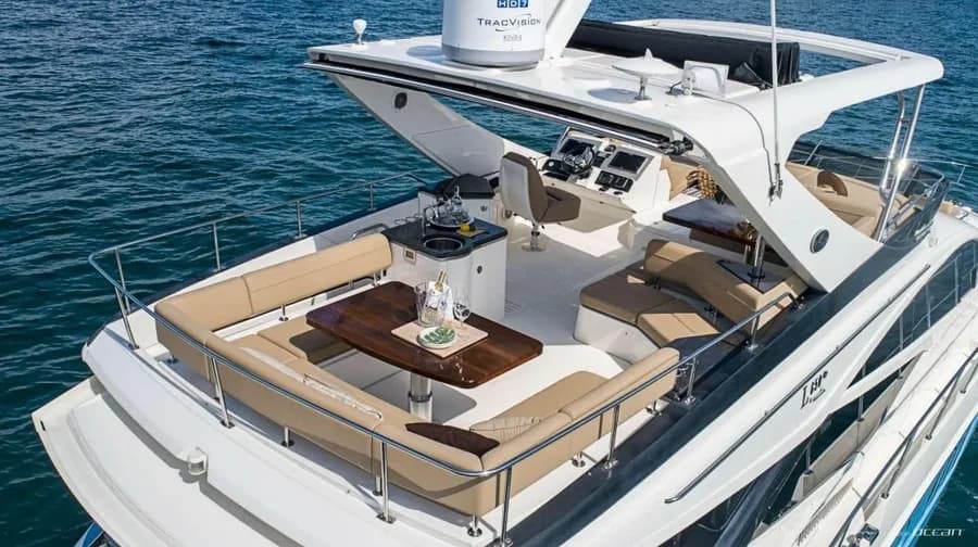68ft Sea ray Fly 2018 - View 7
