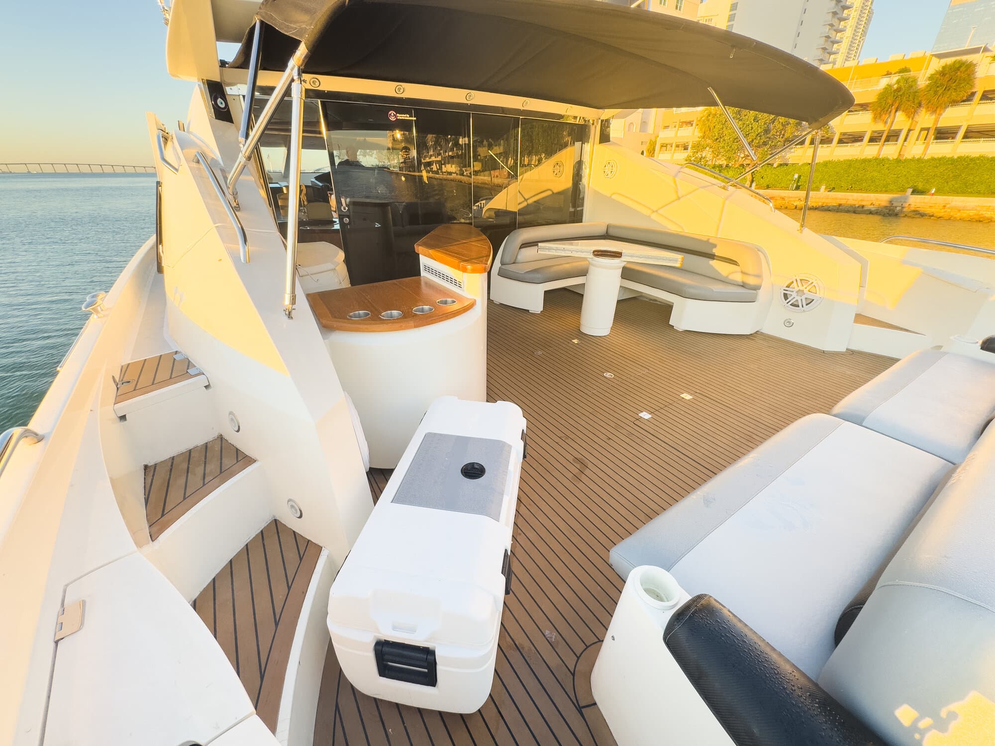 82FT SUNSEEKER PREDATOR - View 14