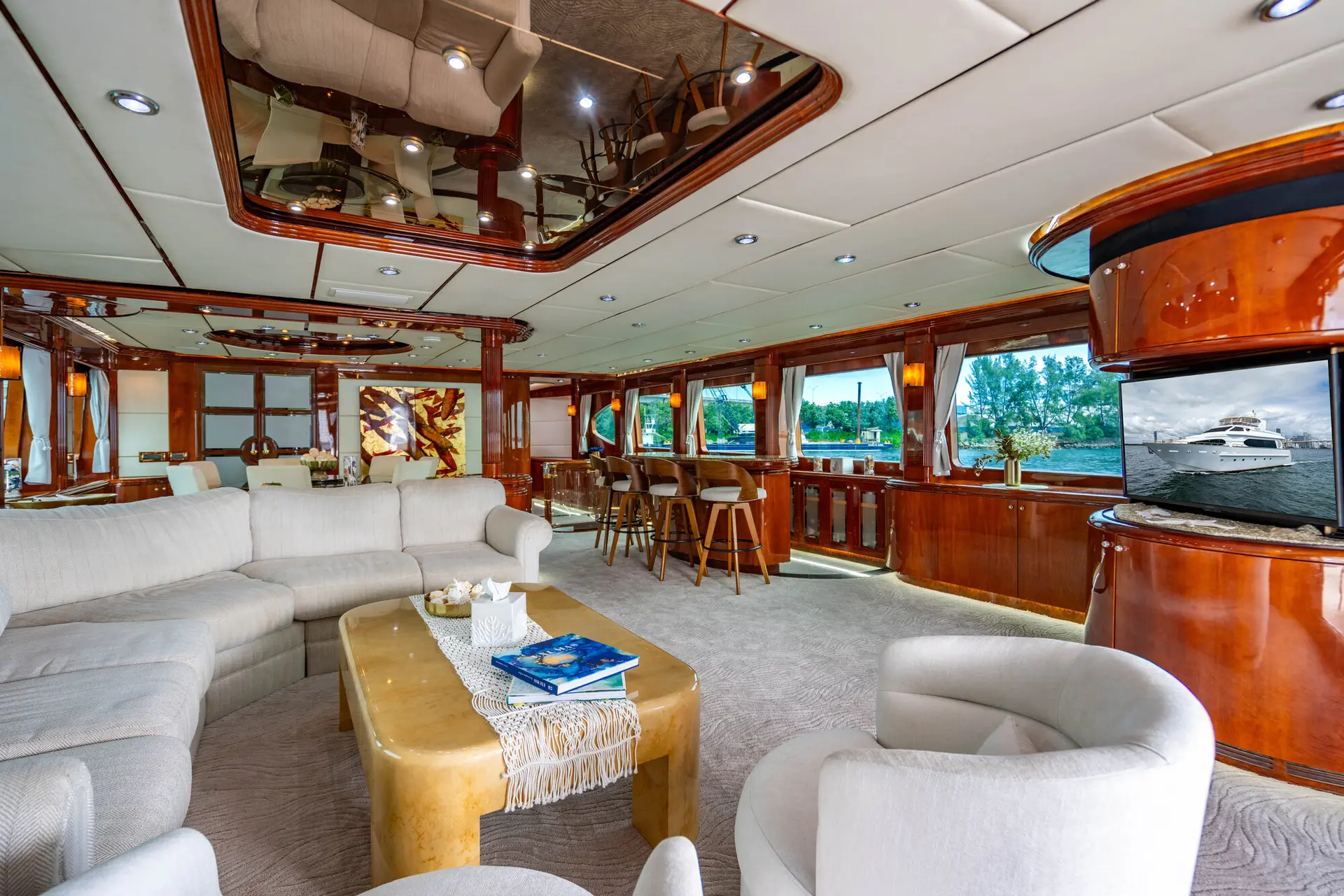 105FT AQUA with Jacuzzi - View 12