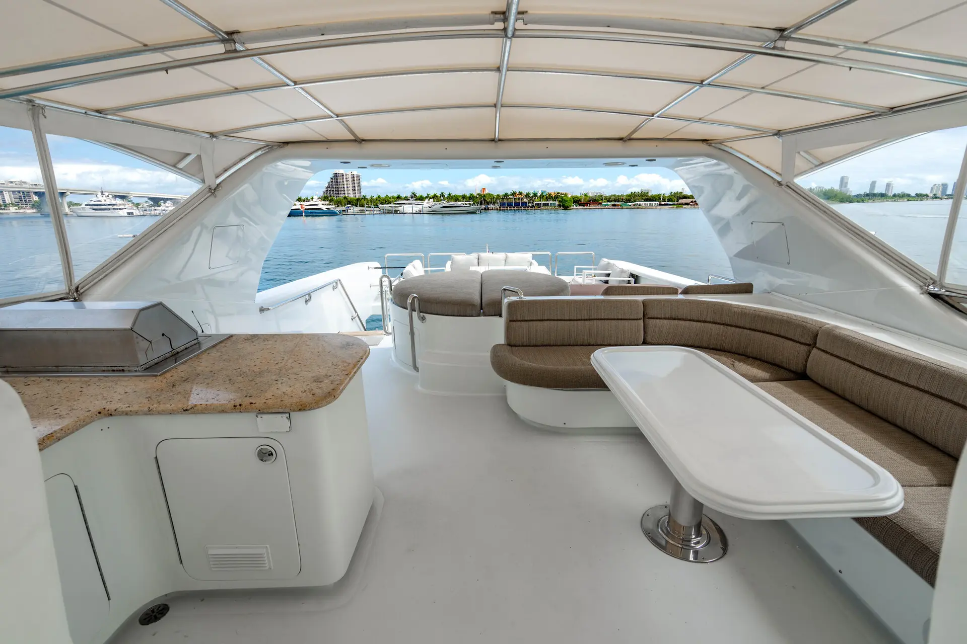 105FT AQUA with Jacuzzi - View 22