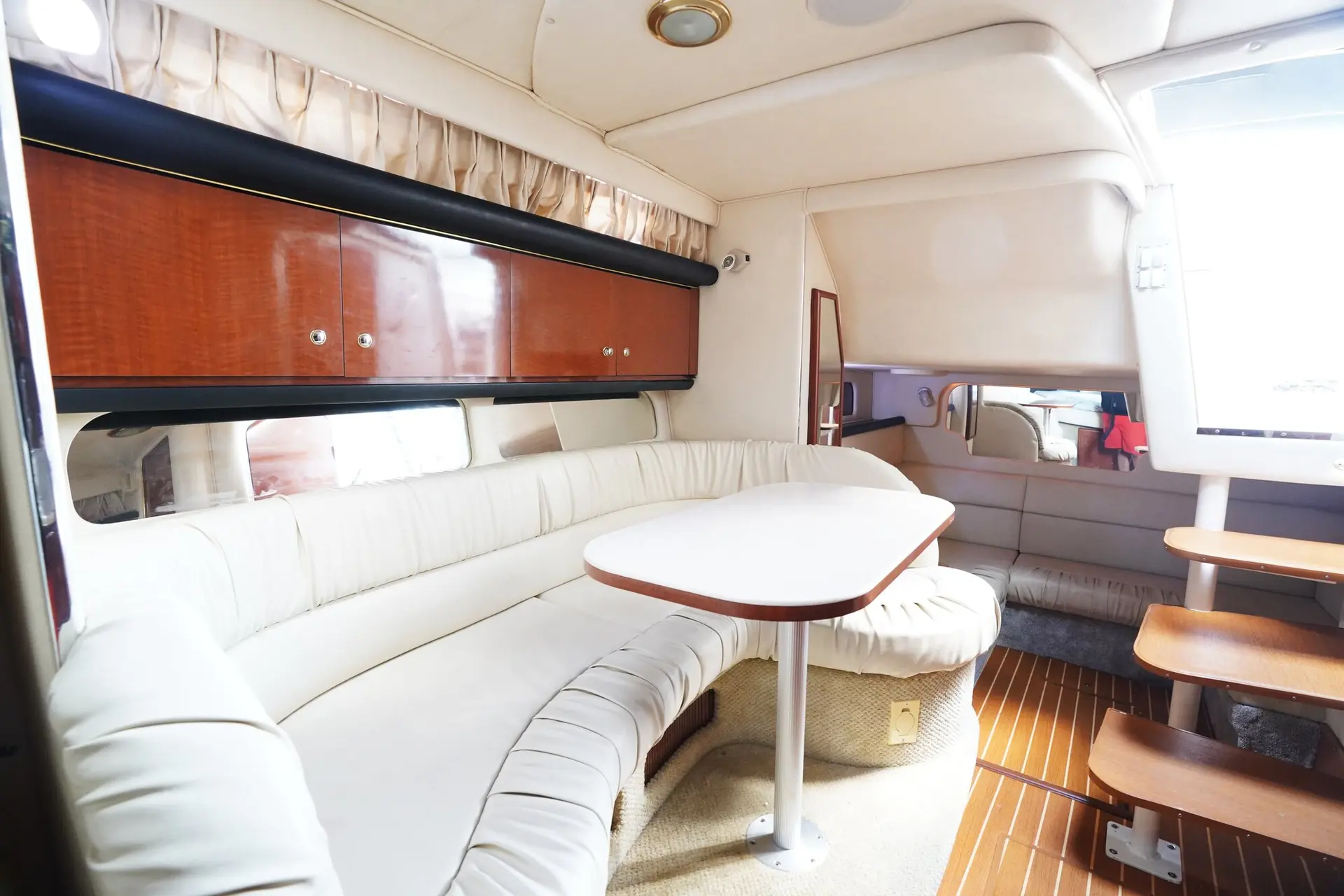 37ft Sundancer - View 14