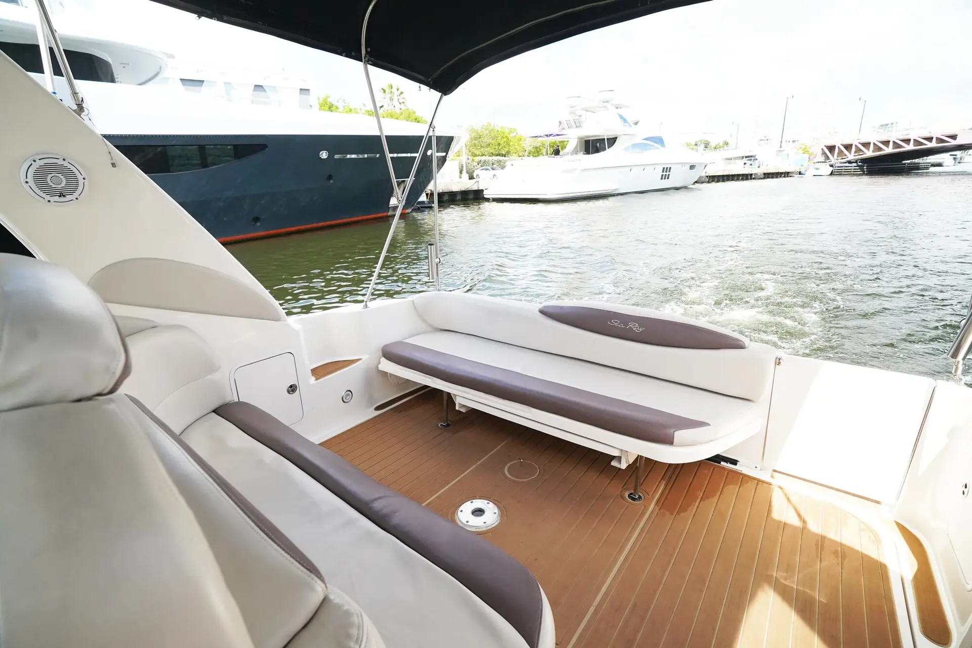 37ft Sundancer - View 17