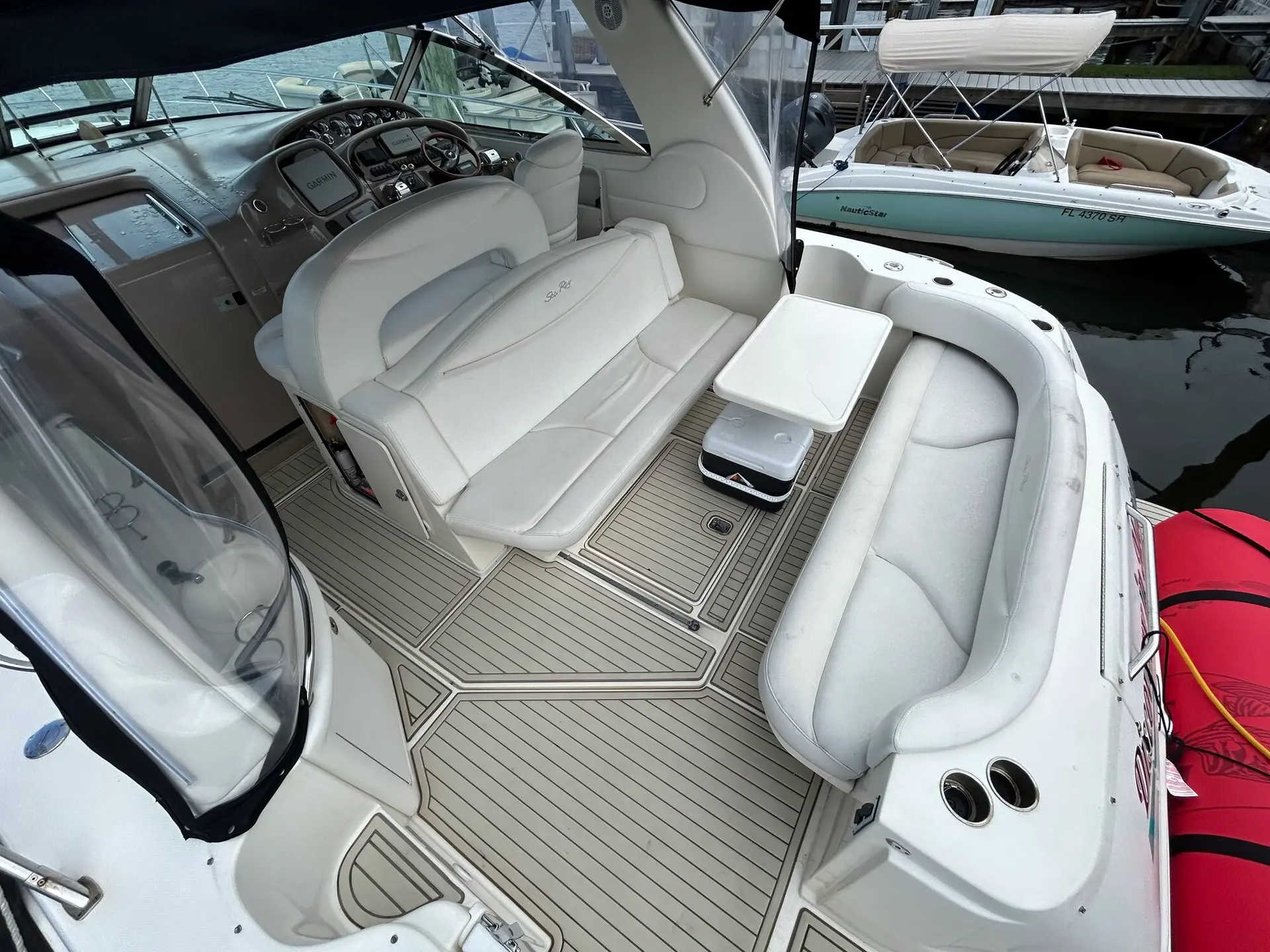 Discover 45ft Sea Ray in Miami! - View 11