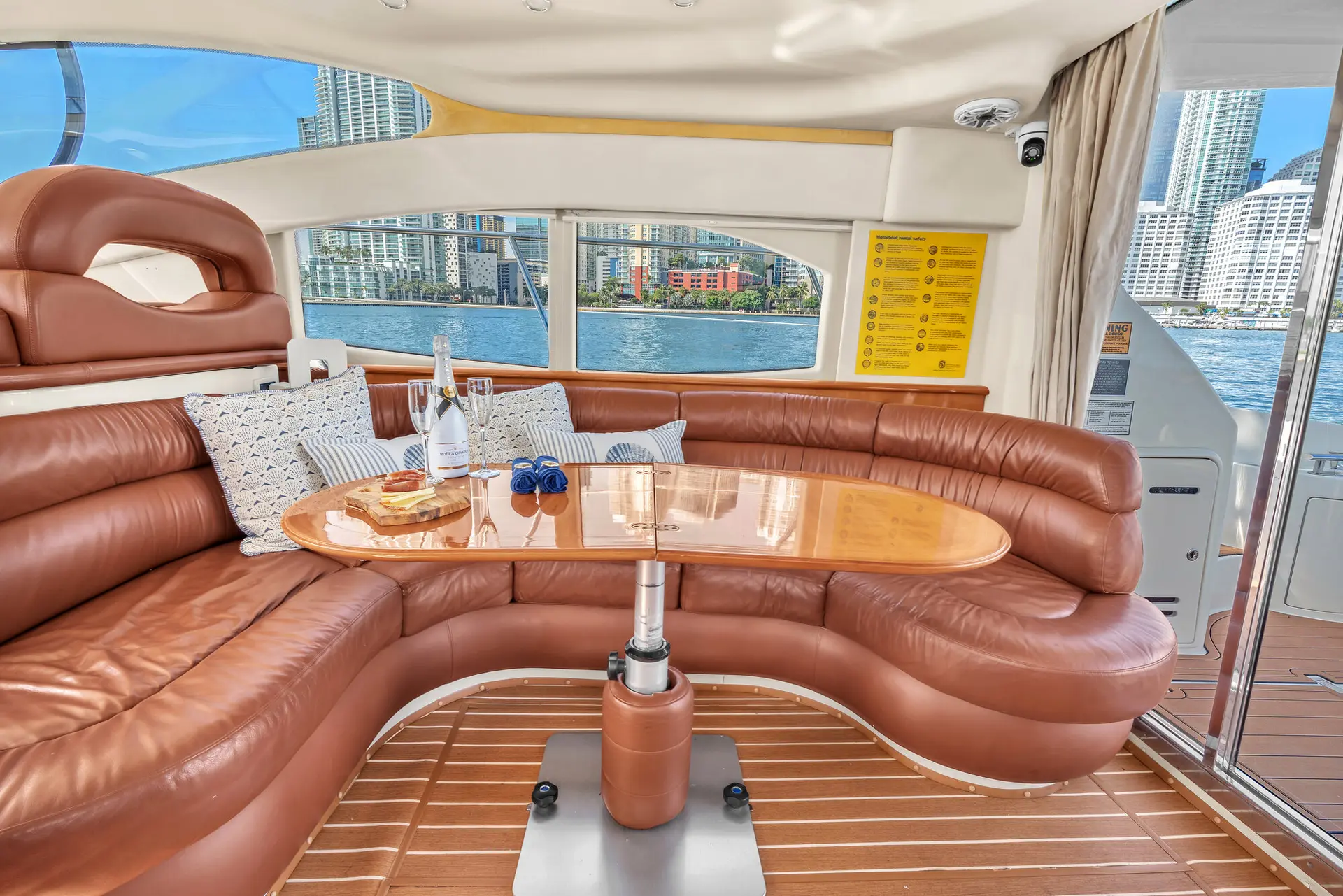 45FT AZIMUT - View 49