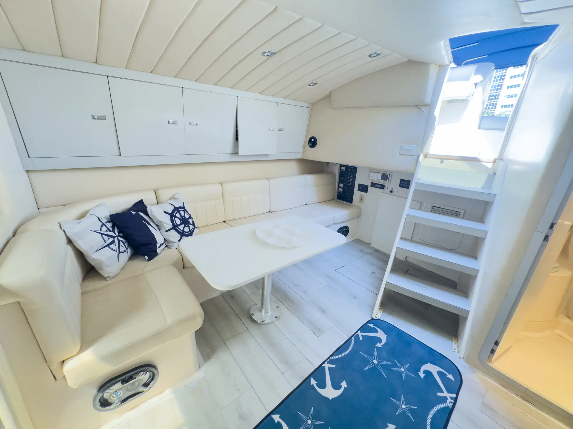 45FT TEMPEST - View 45