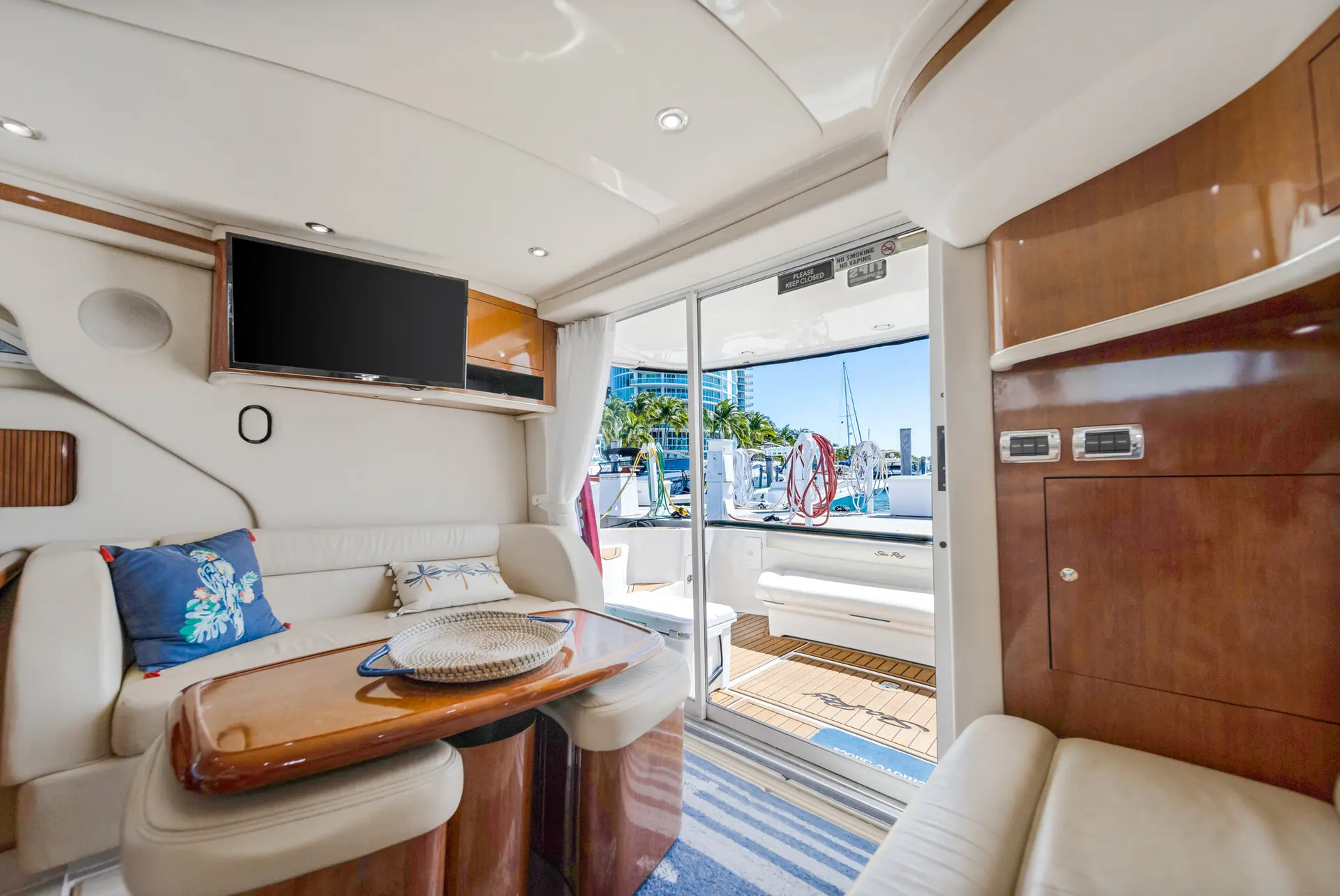 47FT SEA RAY FLY - View 7