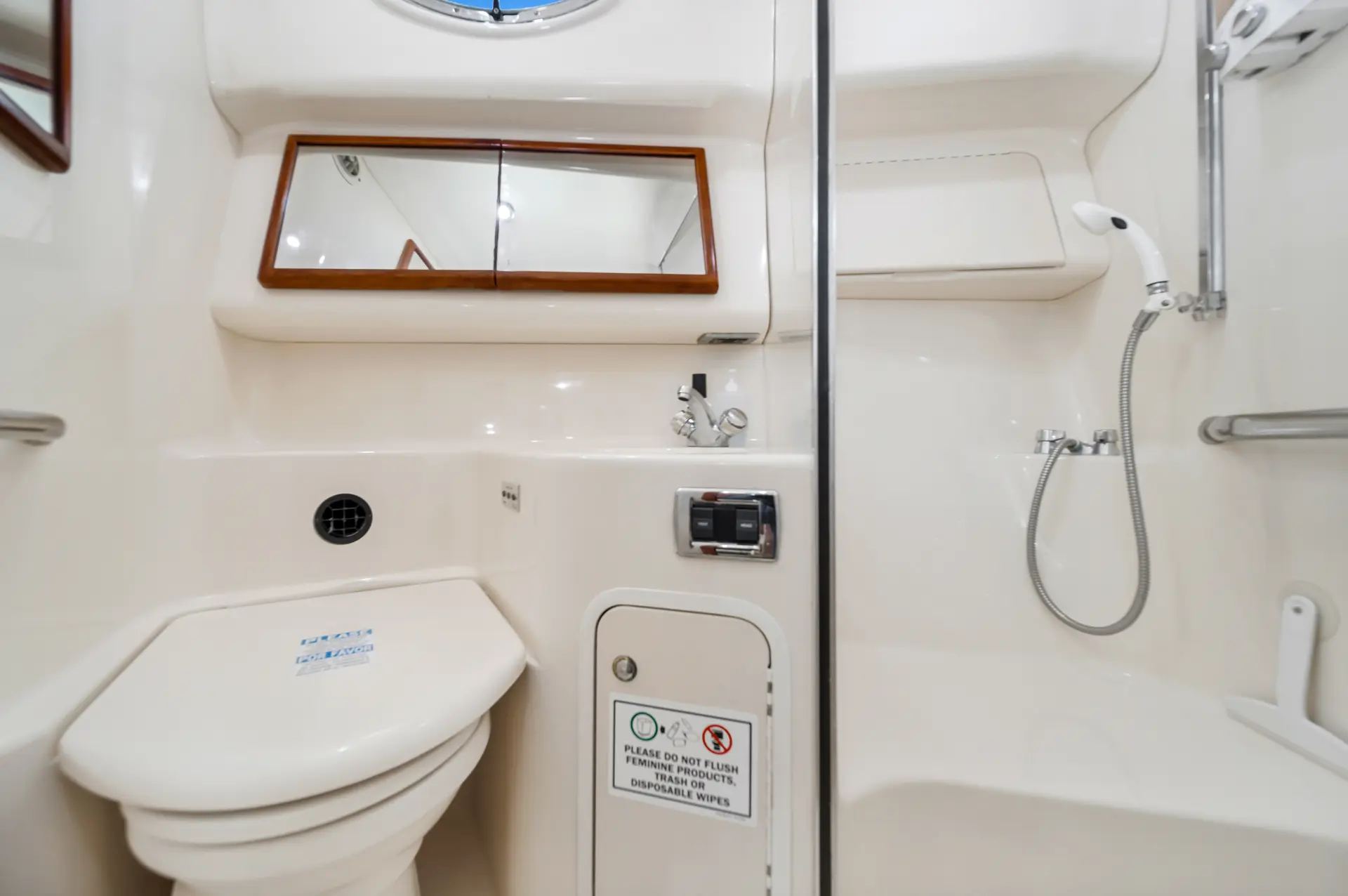 47FT SEA RAY FLY - View 16