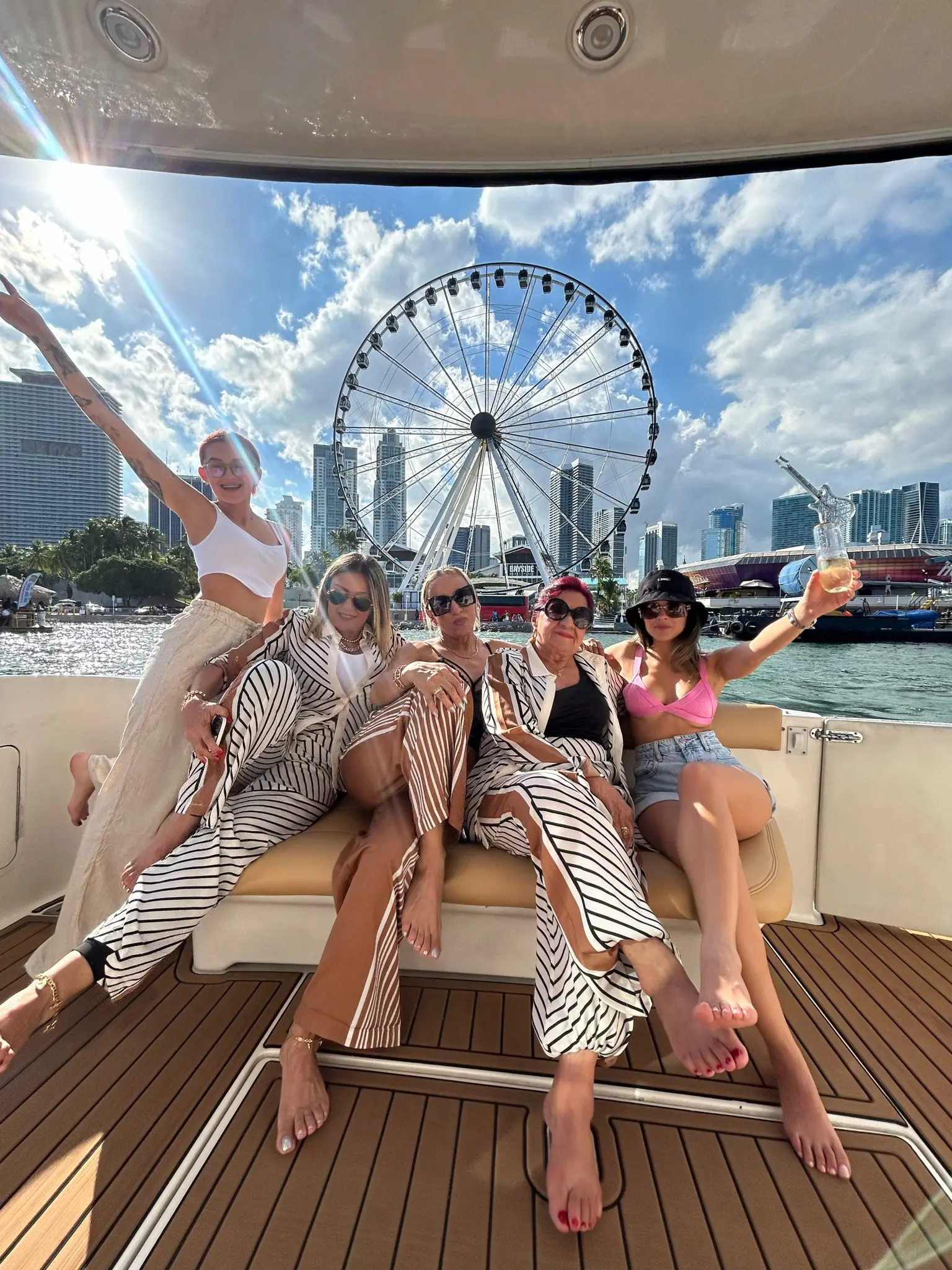 47FT SEA RAY FLY - View 23