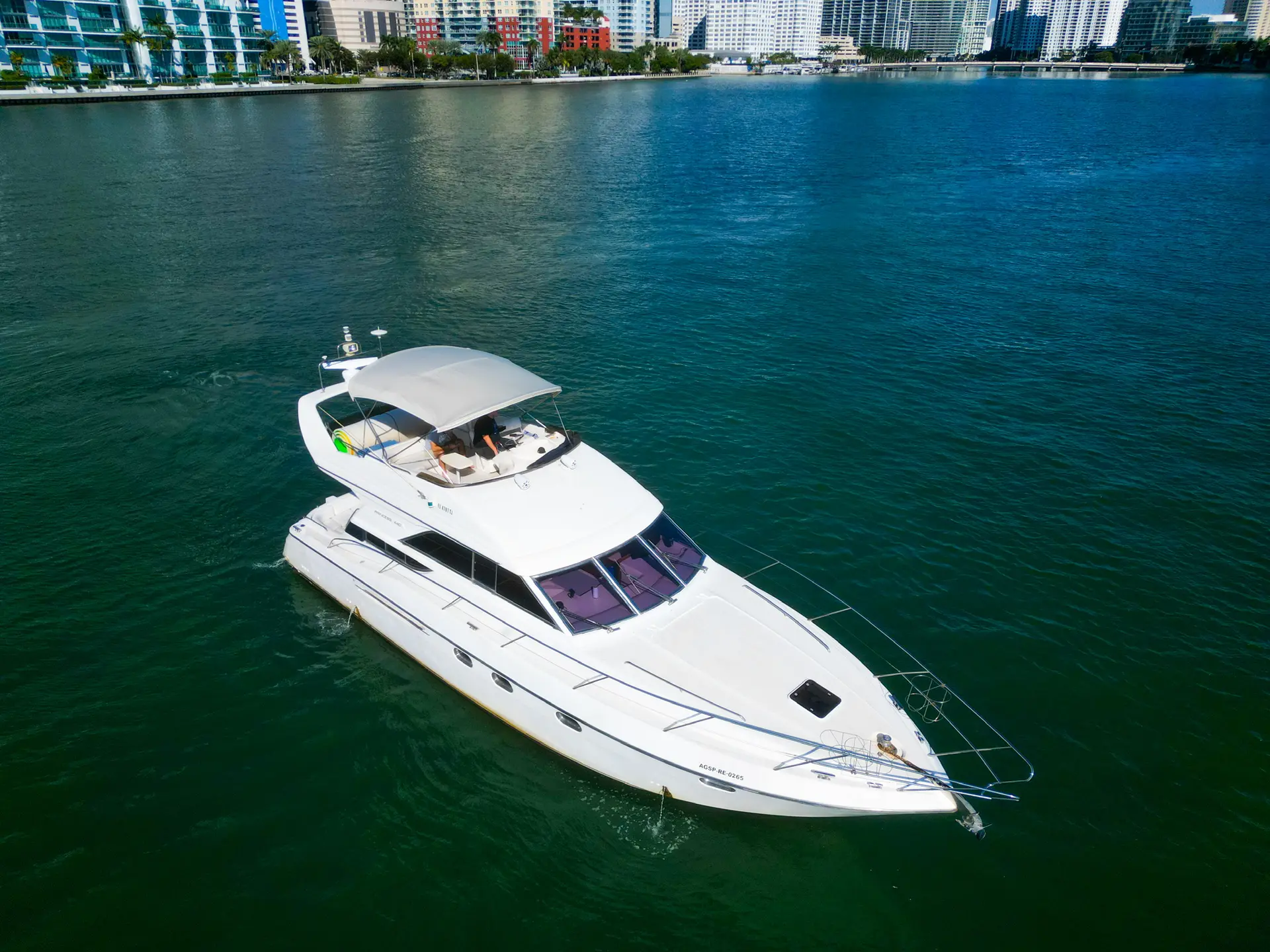 48FT PRINCESS FLYBRIDGE
