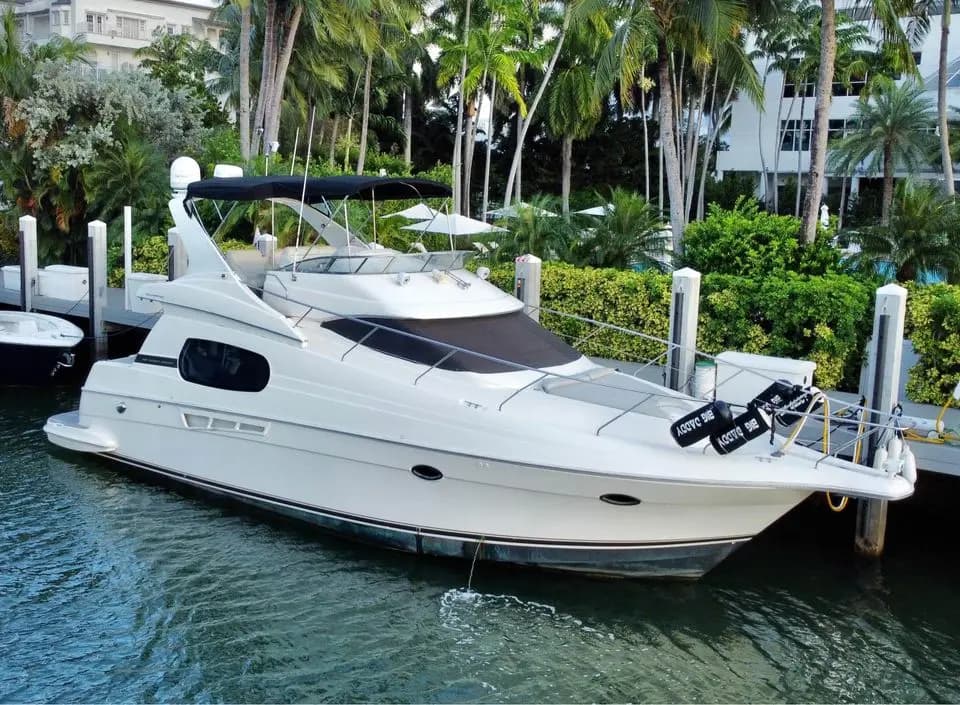 48FT SILVERTON WHITE - View 2