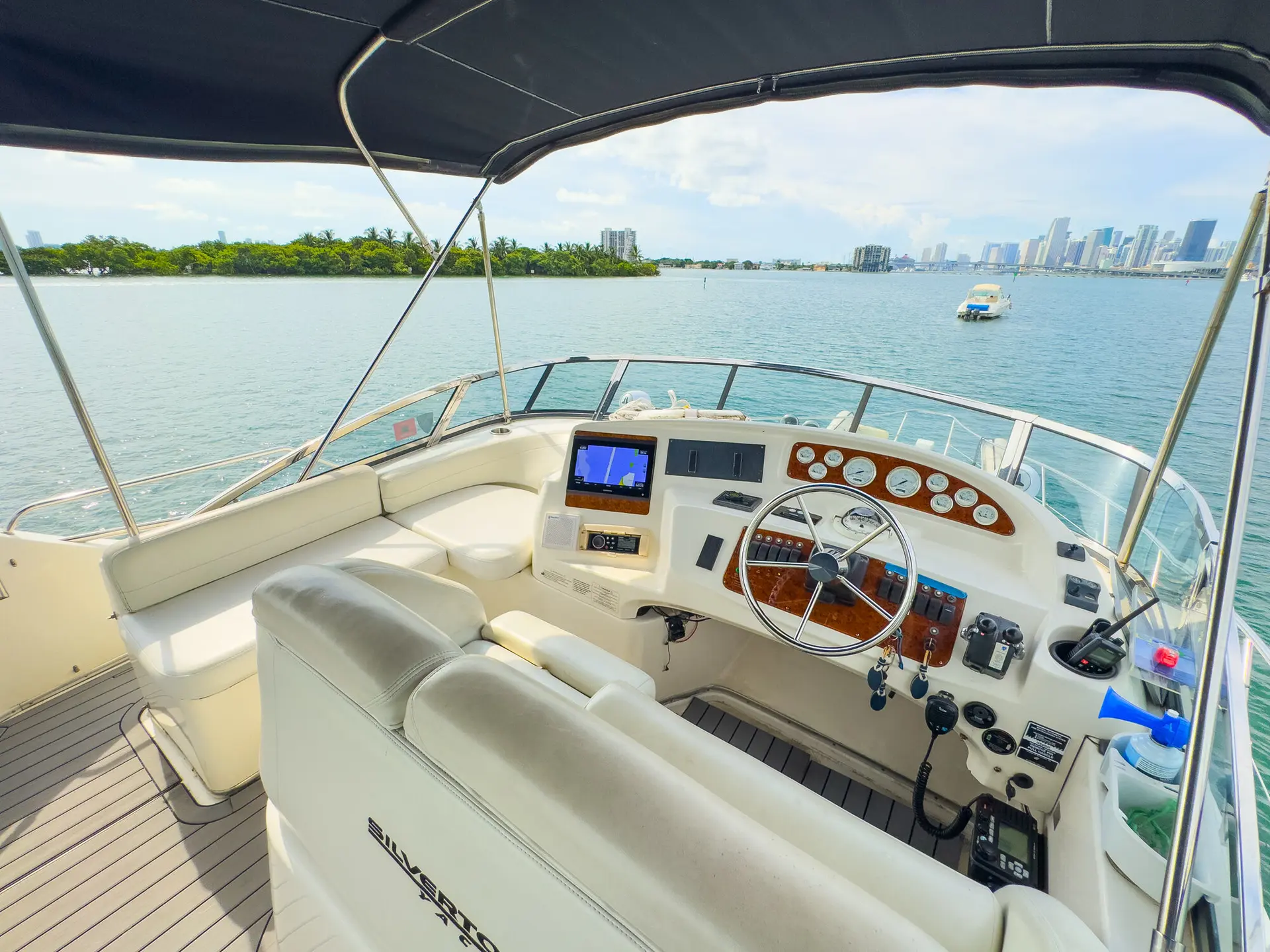 48FT SILVERTON WHITE - View 14