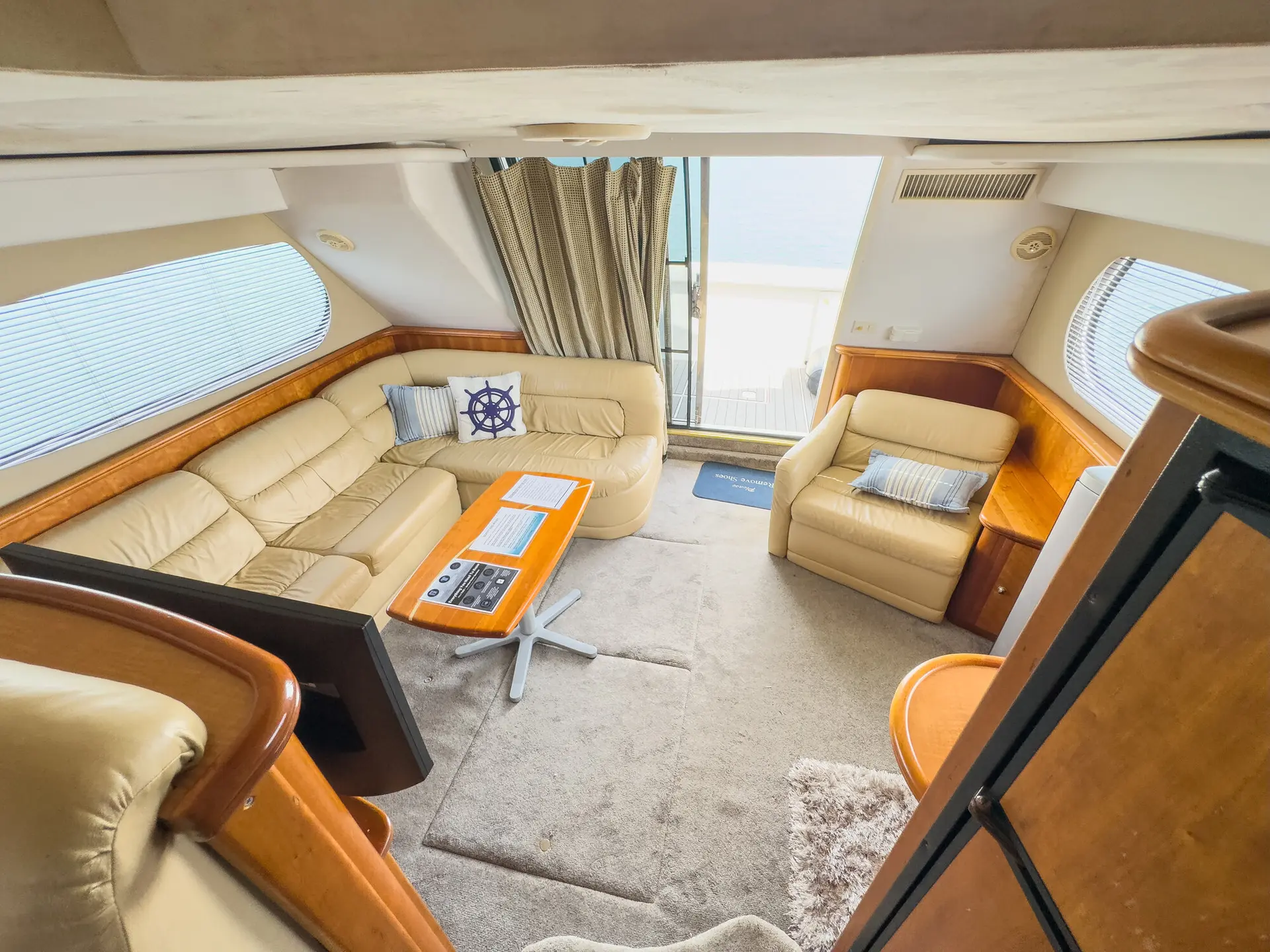 48FT SILVERTON WHITE - View 37