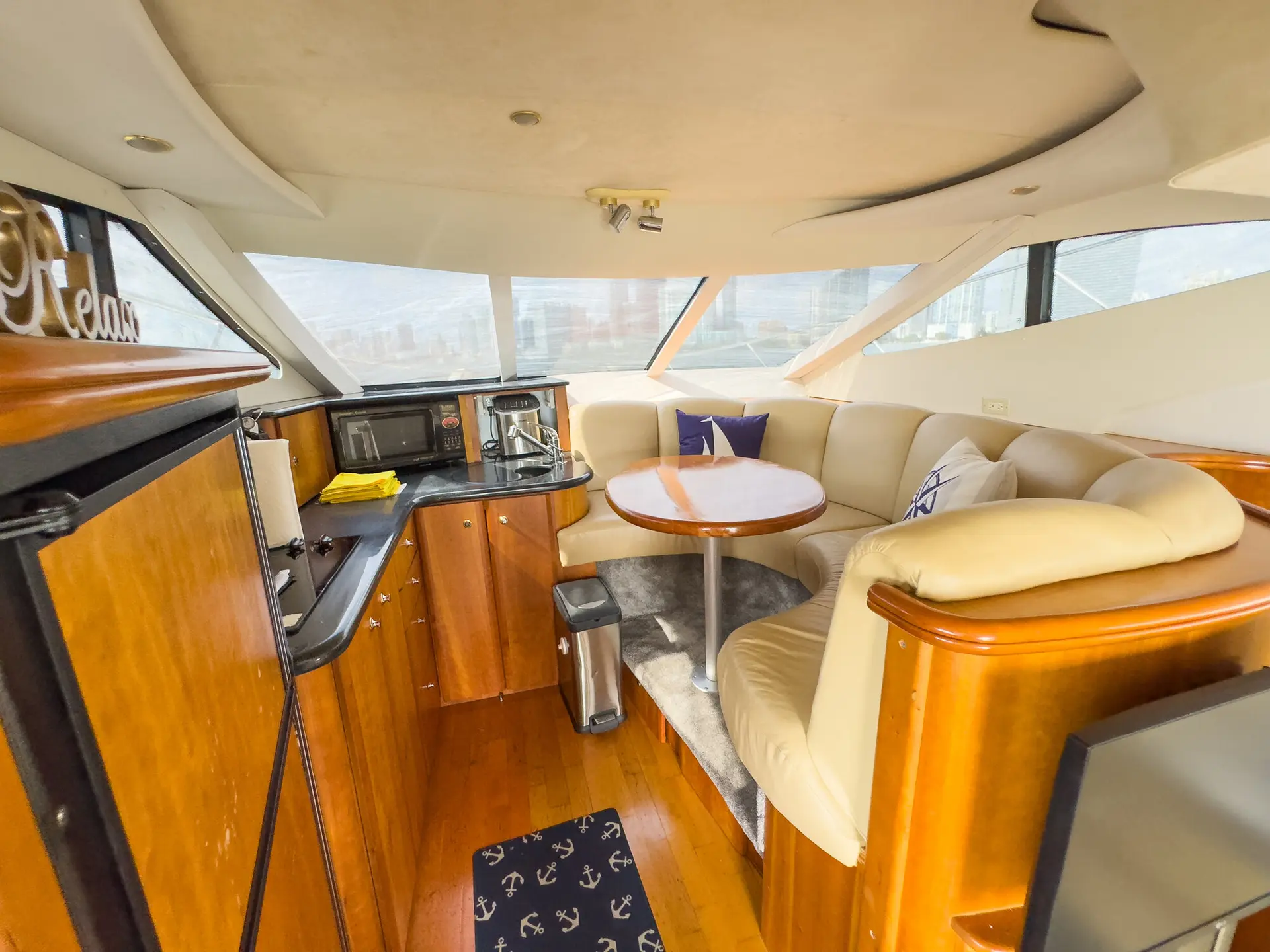 48FT SILVERTON WHITE - View 41