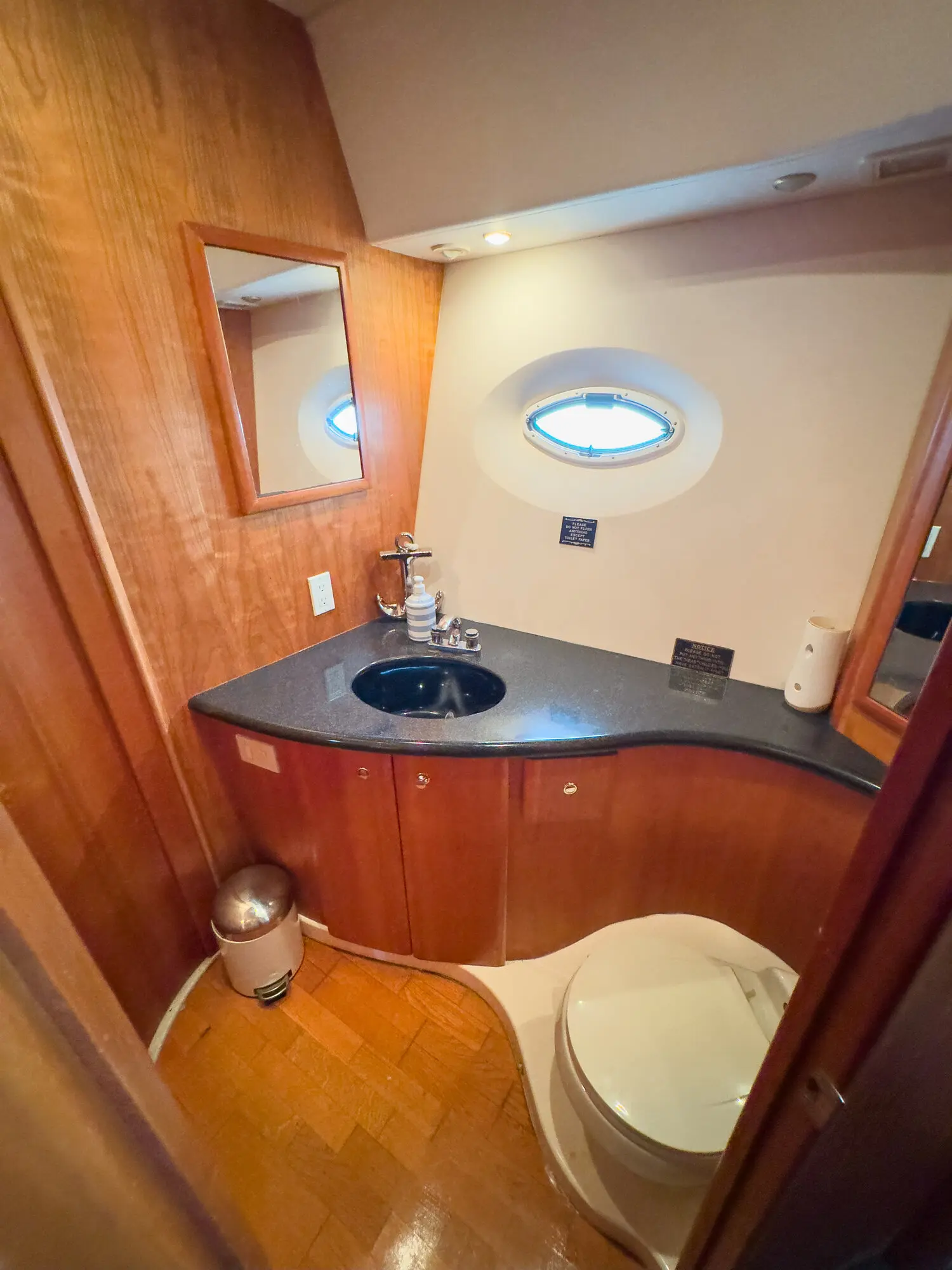 48FT SILVERTON WHITE - View 53