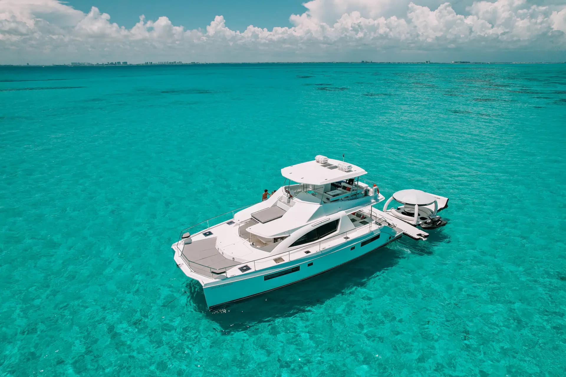 51ft Leopard - View 2