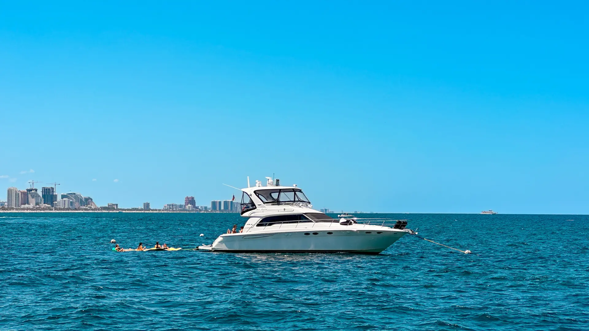 52FT SEA RAY FORT - View 26