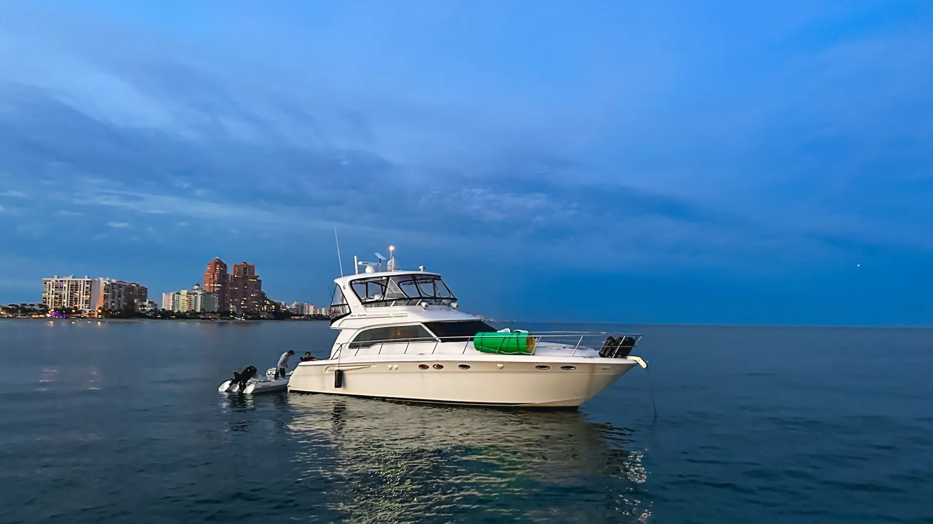 52FT SEA RAY FORT - View 40