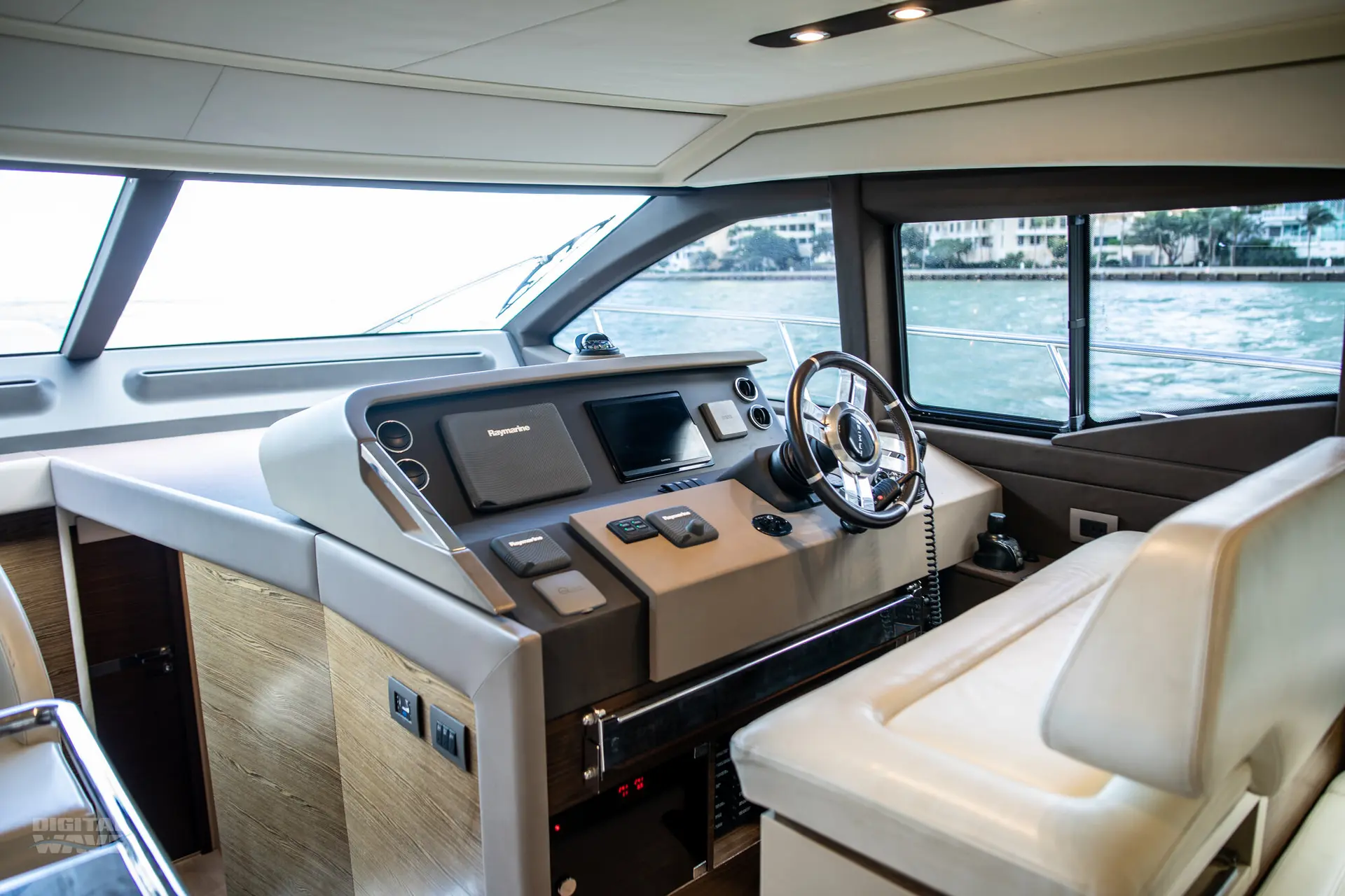52FT Azimut Flybridge 2020 - View 5
