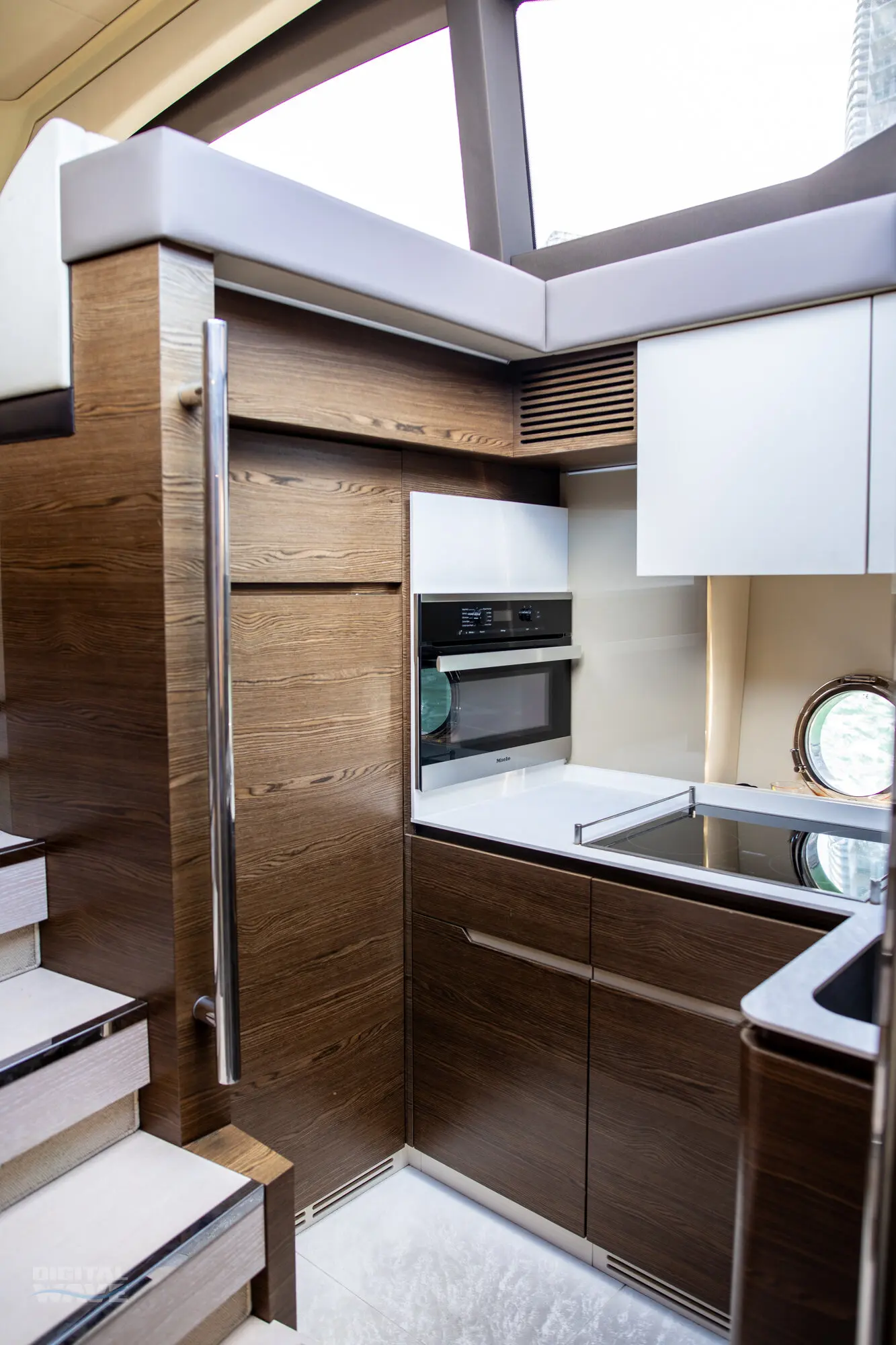 52FT Azimut Flybridge 2020 - View 7