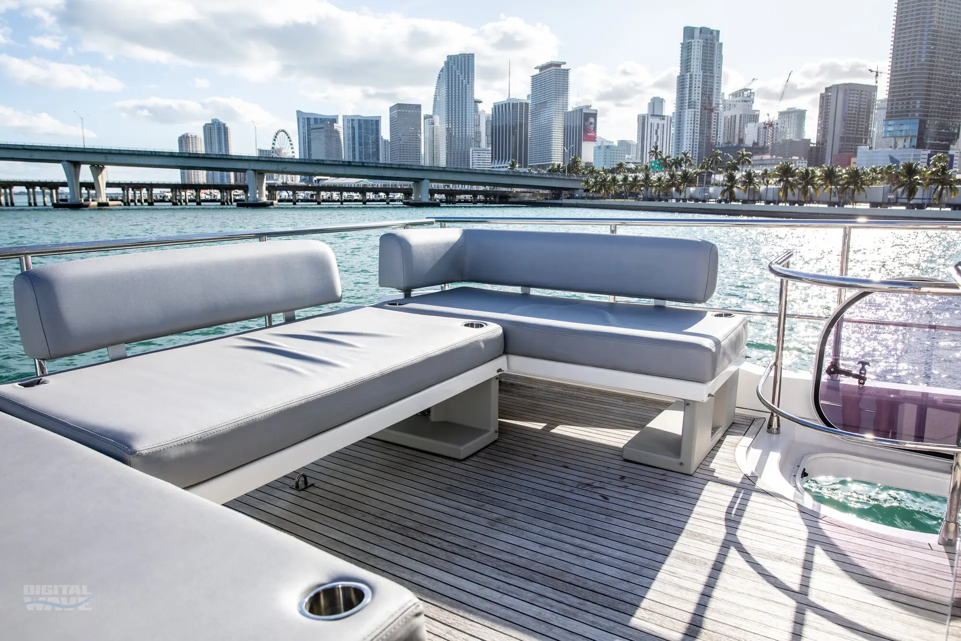 52FT Azimut Flybridge 2020 - View 15