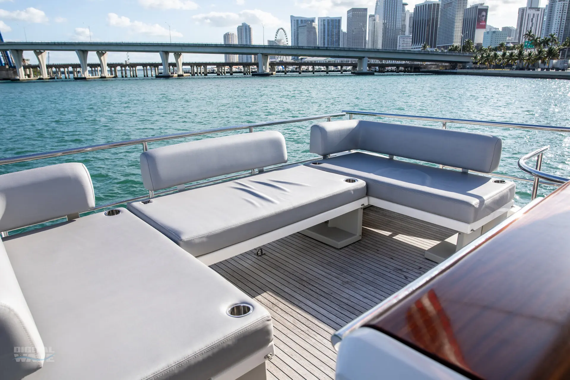52FT Azimut Flybridge 2020 - View 16