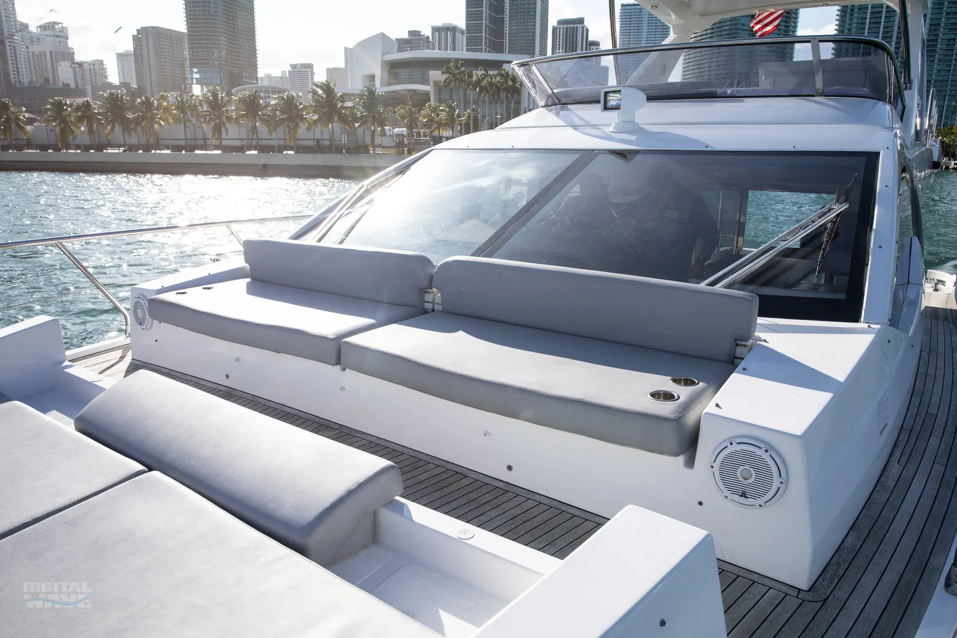 52FT Azimut Flybridge 2020 - View 20