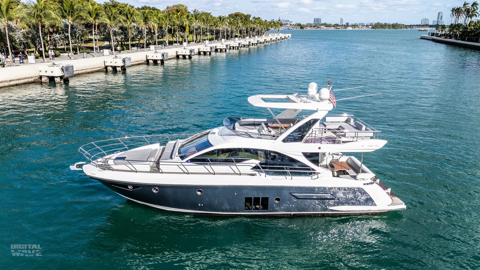 52FT Azimut Flybridge 2020 - View 23