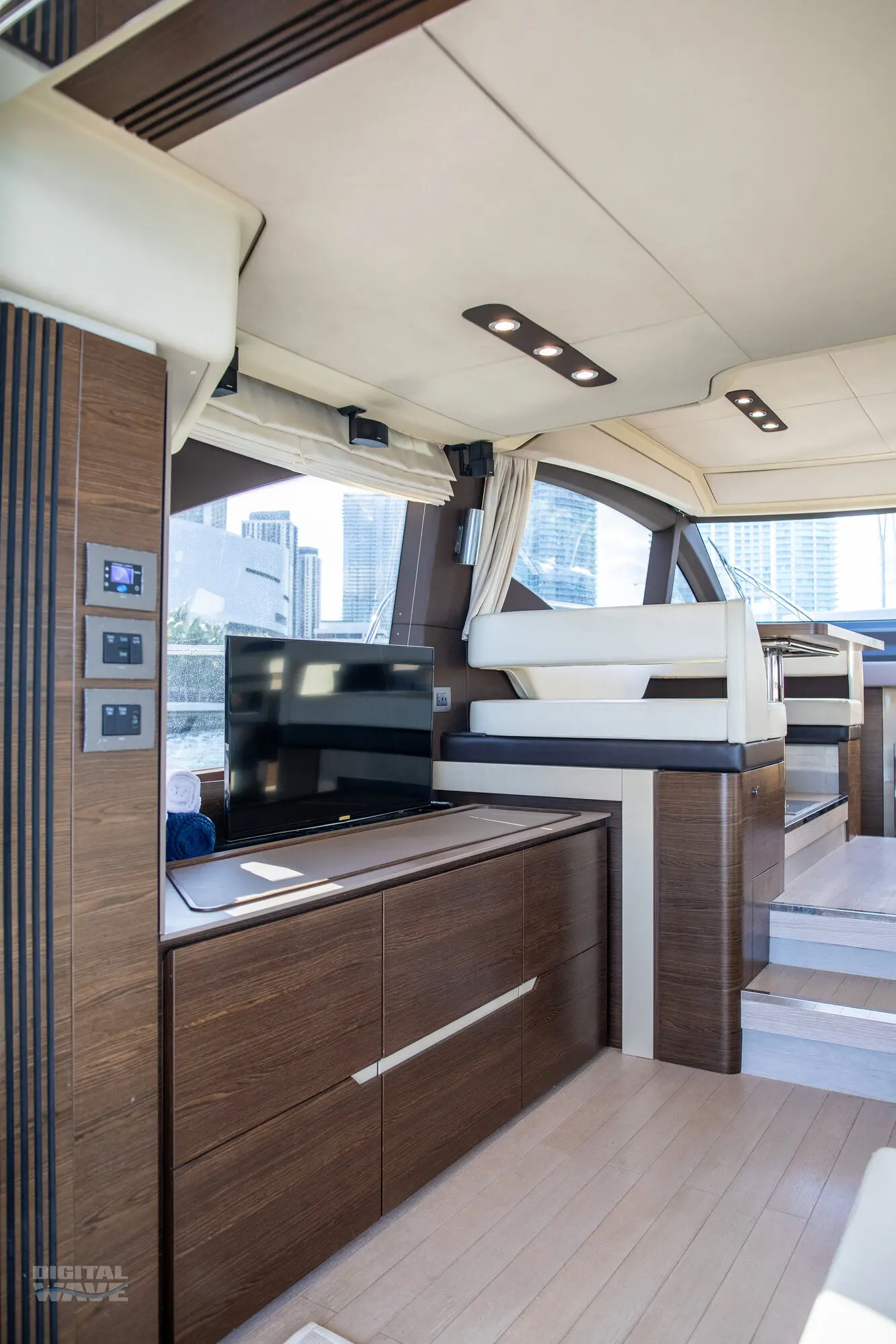 52FT Azimut Flybridge 2020 - View 24