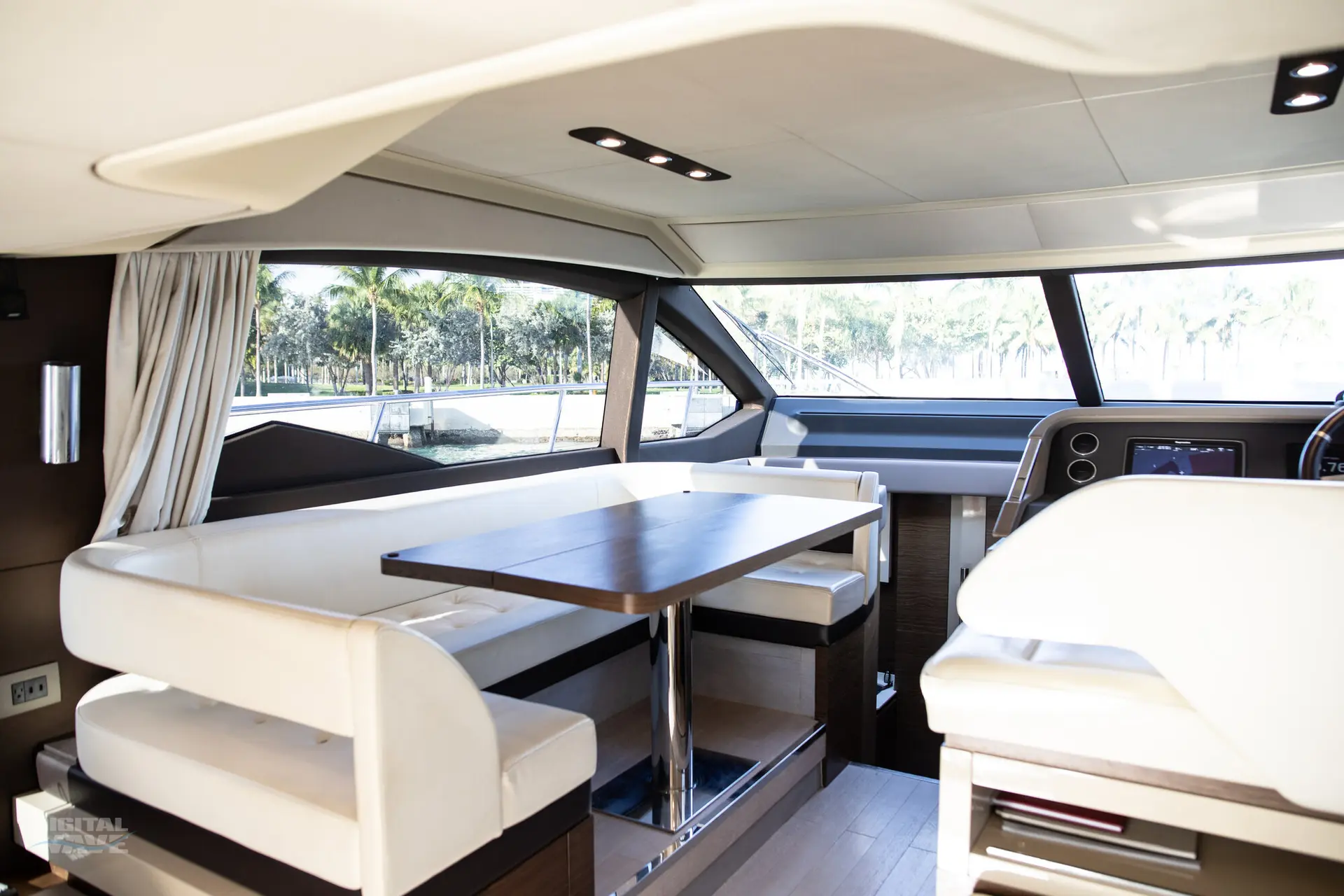 52FT Azimut Flybridge 2020 - View 26